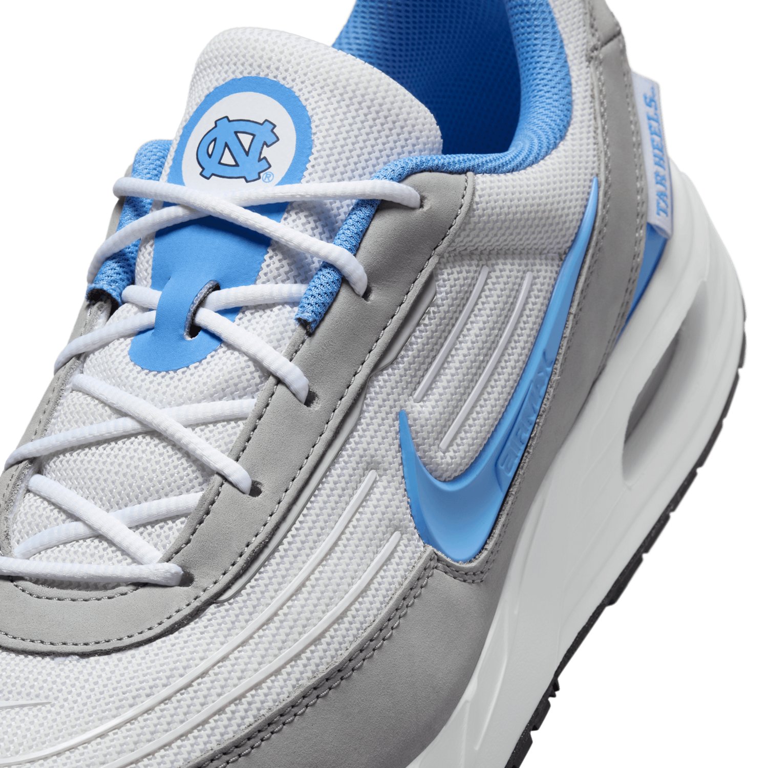 Nike Adults' North Carolina Tar Heels Air Max Verse - view number 7