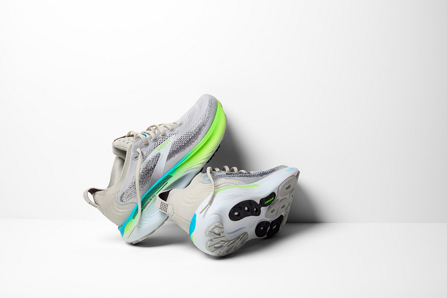 Brooks Men's Adrenaline GTS 25 Running Shoes - view number 8