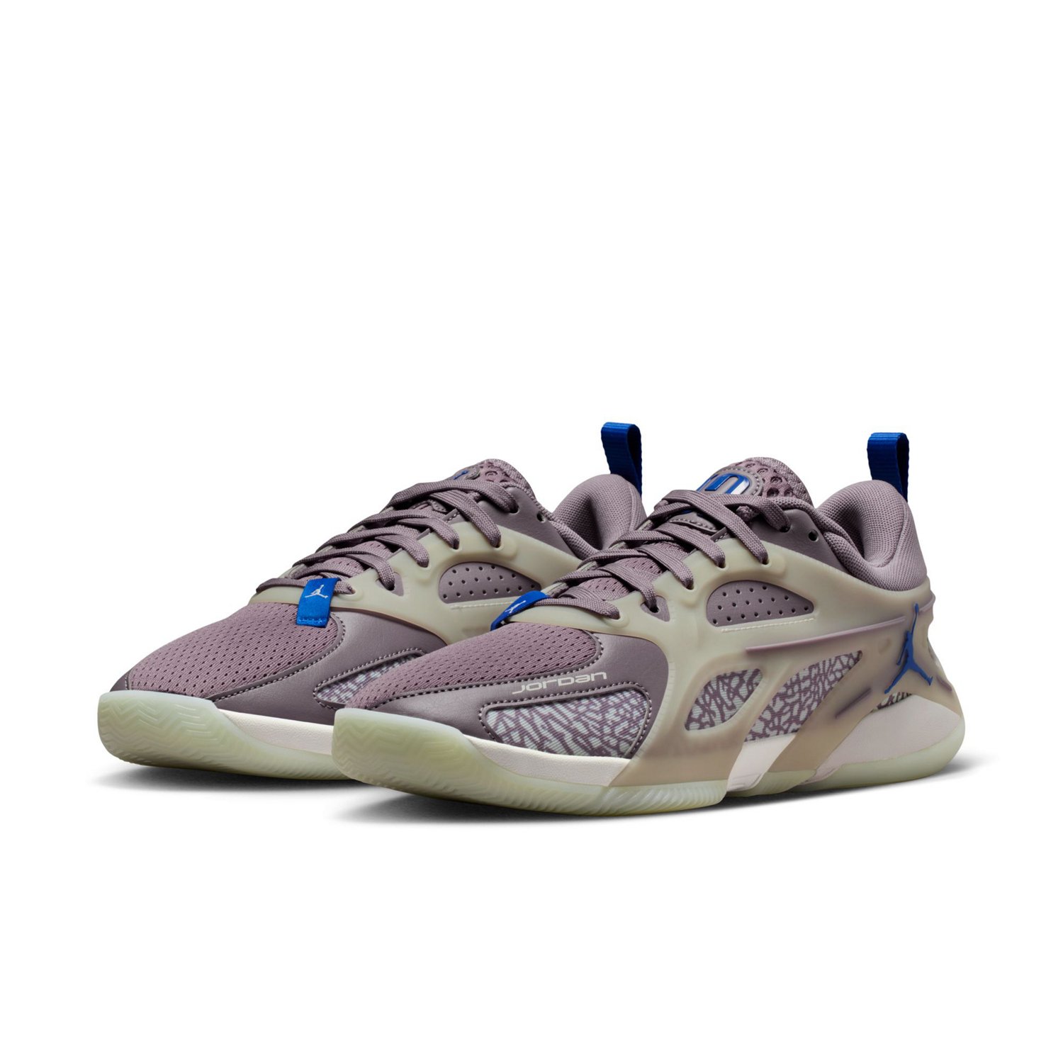 Jordan Adult Heir Basketball Shoes - view number 3