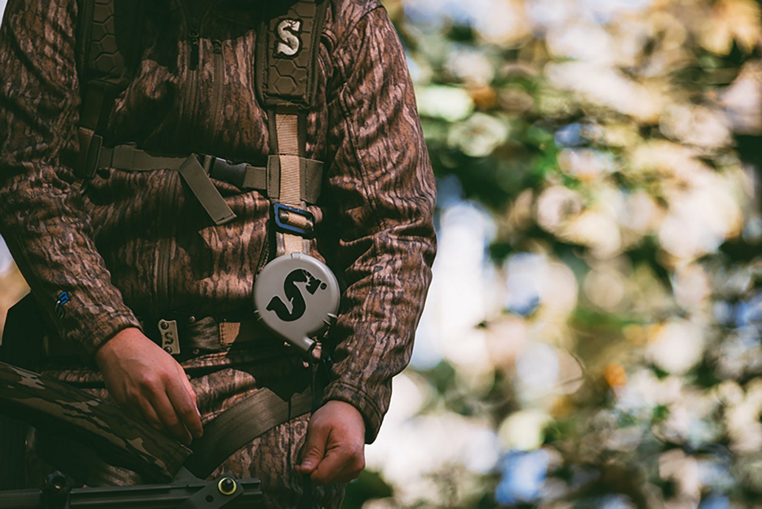 Summit Retractable Gear Hoist - view number 4