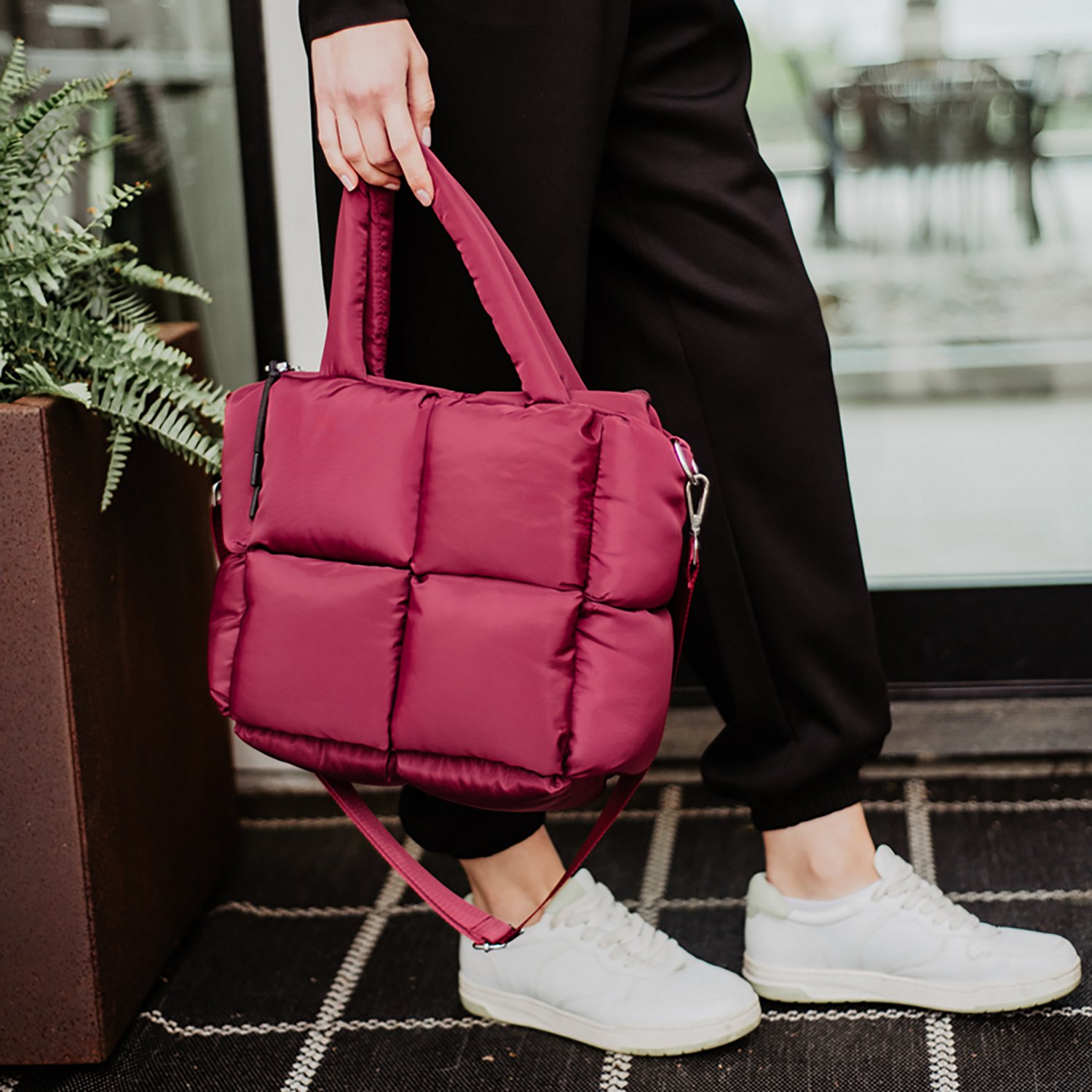 Katydid Women's Mini Puffer Tote Bag - view number 5