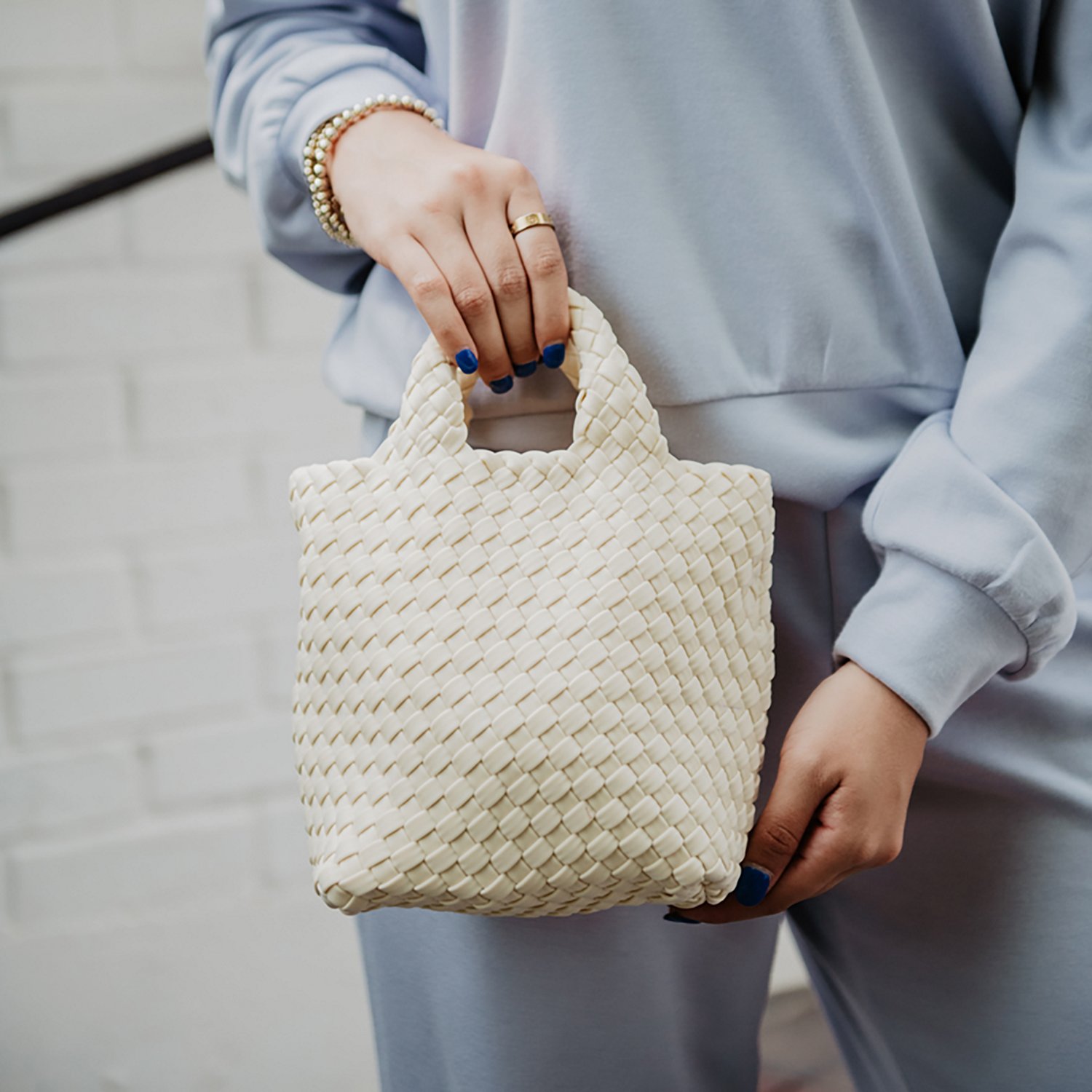 Katydid Women's Woven Bucket Bag - view number 5