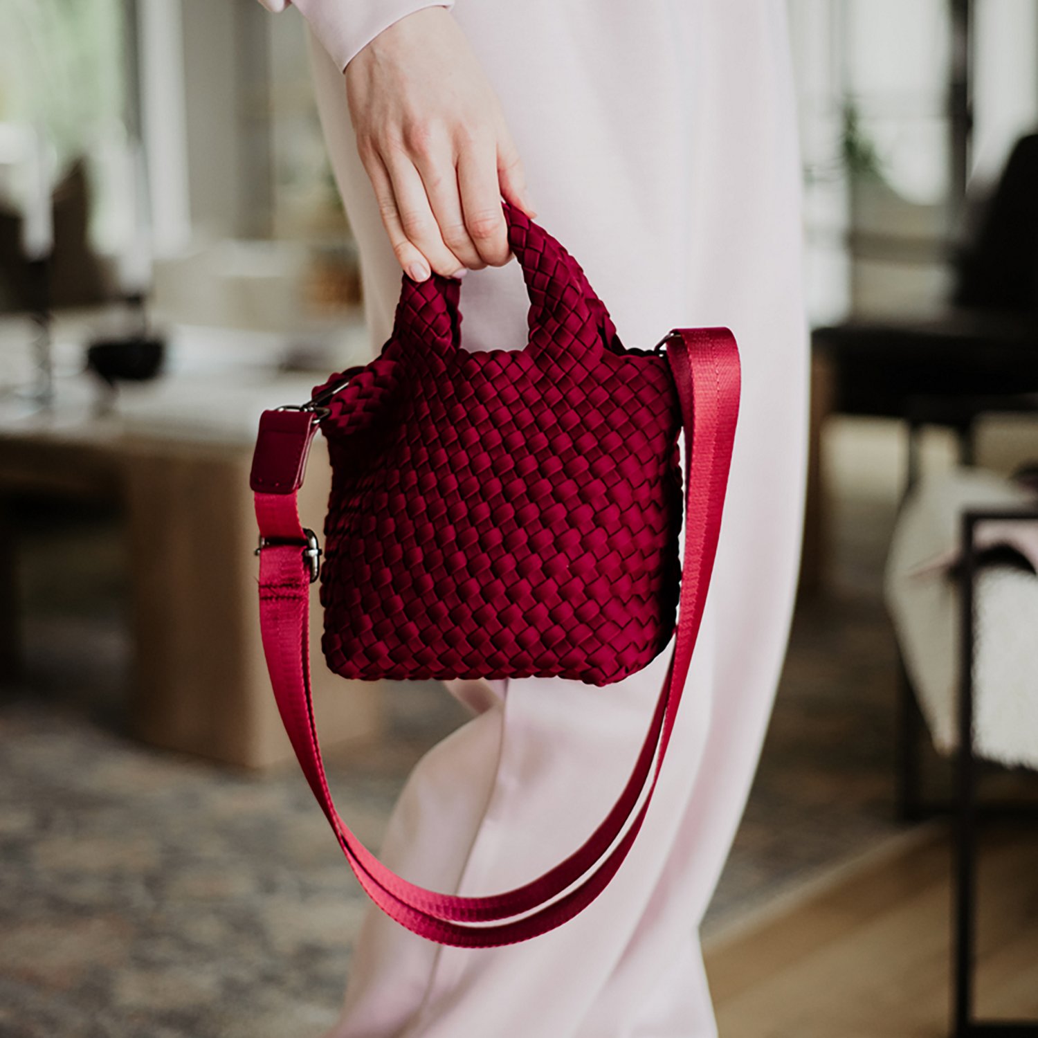 Katydid Women's Woven Bucket Bag - view number 5