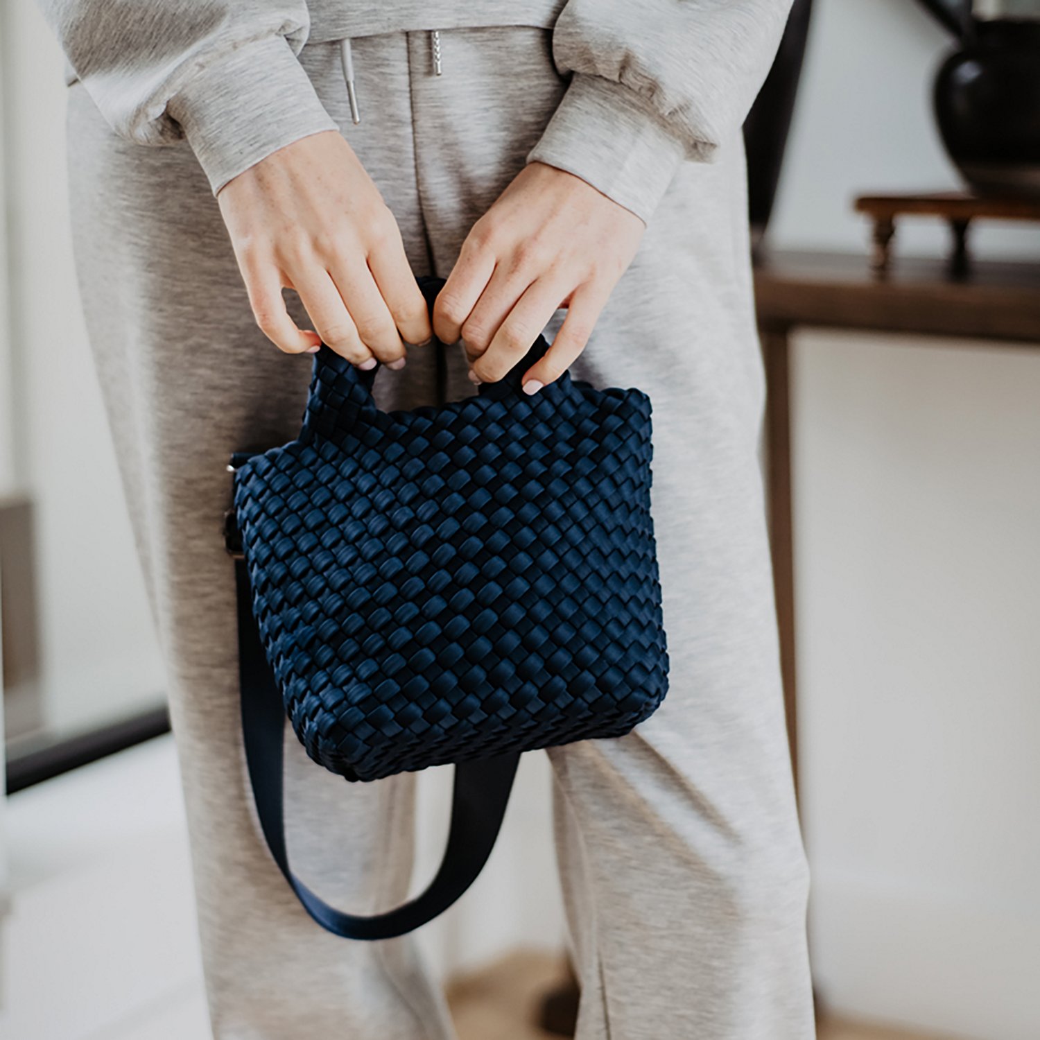 Katydid Women's Woven Bucket Bag - view number 5