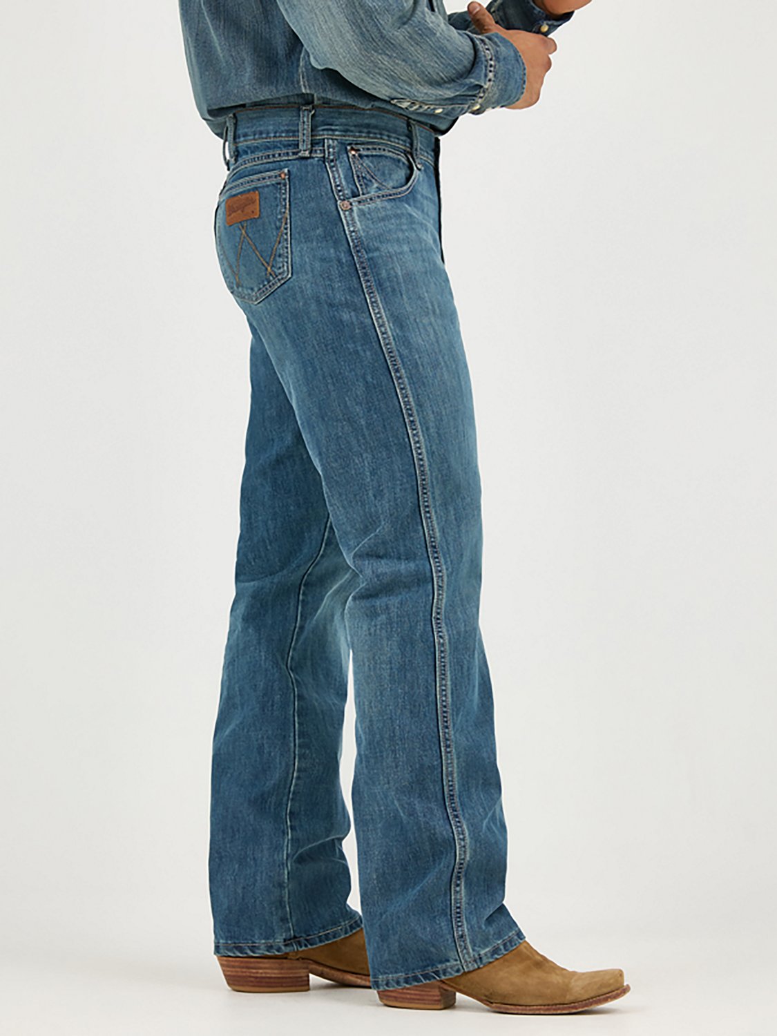 Wrangler Men's Retro Relaxed Fit Boot Cut Jeans - view number 2