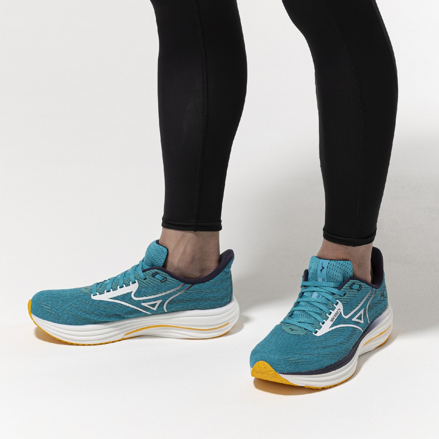 Mizuno Men's Wave Rider 29 Running Shoe - view number 8