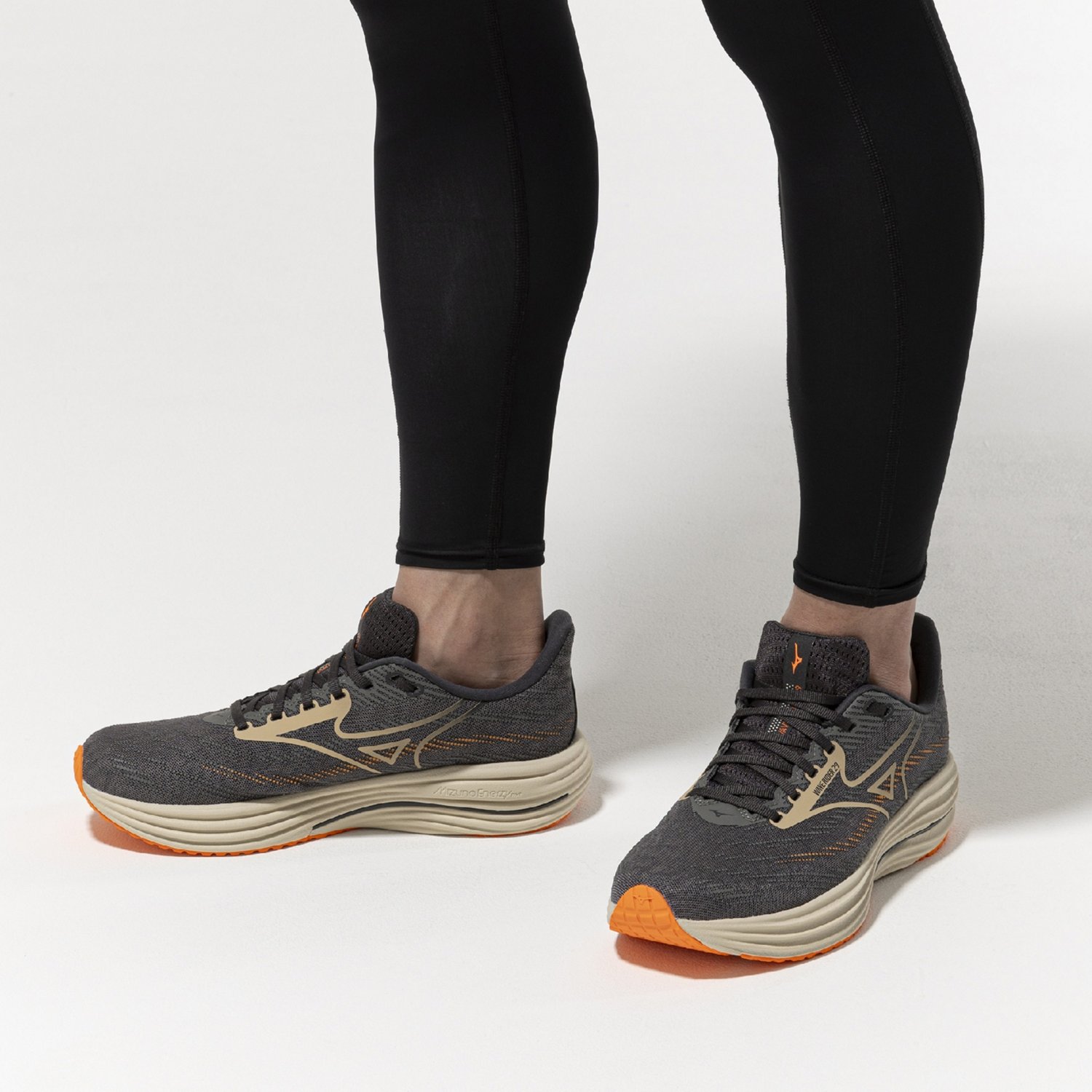 Mizuno Men's Wave Rider 29 Running Shoe - view number 7