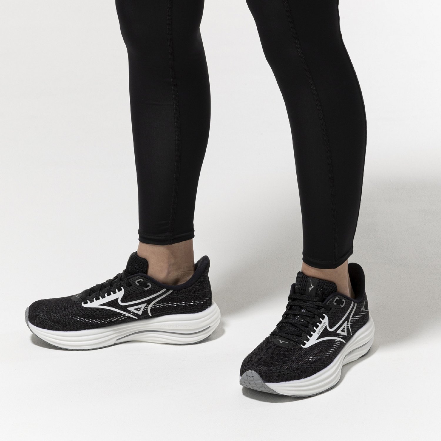 Mizuno Women's Wave Rider 29 Running Shoe - view number 7