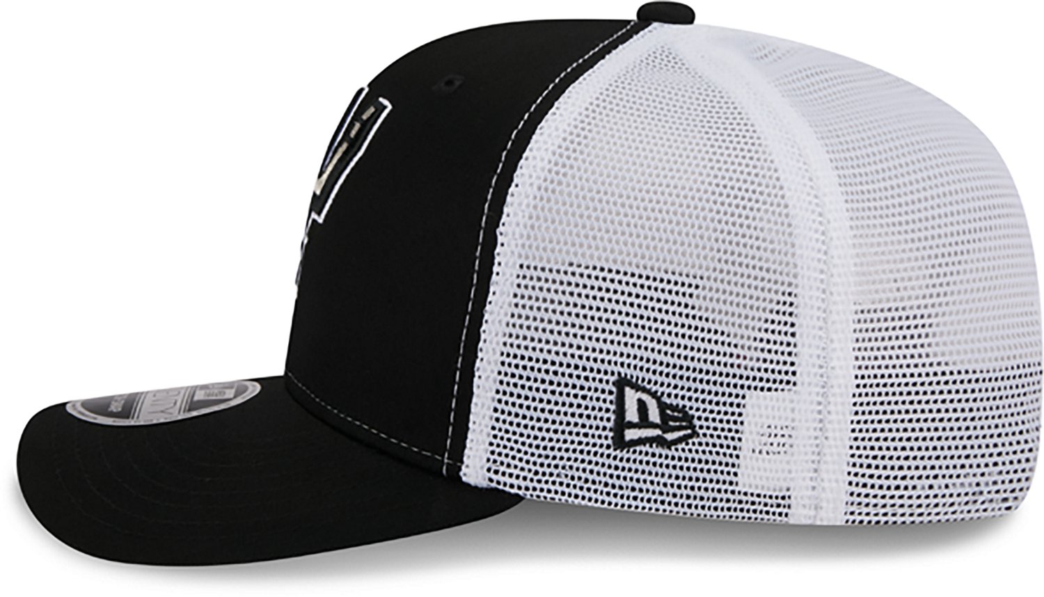 New Era Adults' San Antonio Spurs 9SEVENTY Trucker Cap - view number 4
