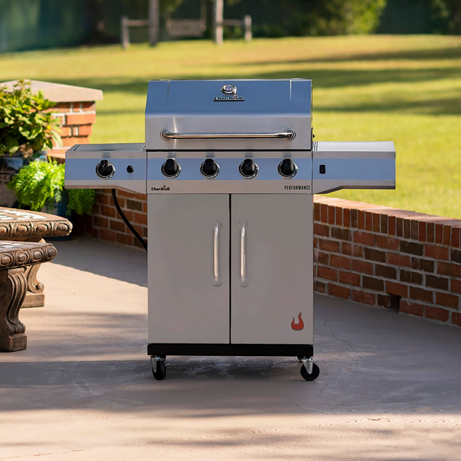 Charbroil Performance Series 4-Burner Gas Grill - view number 6