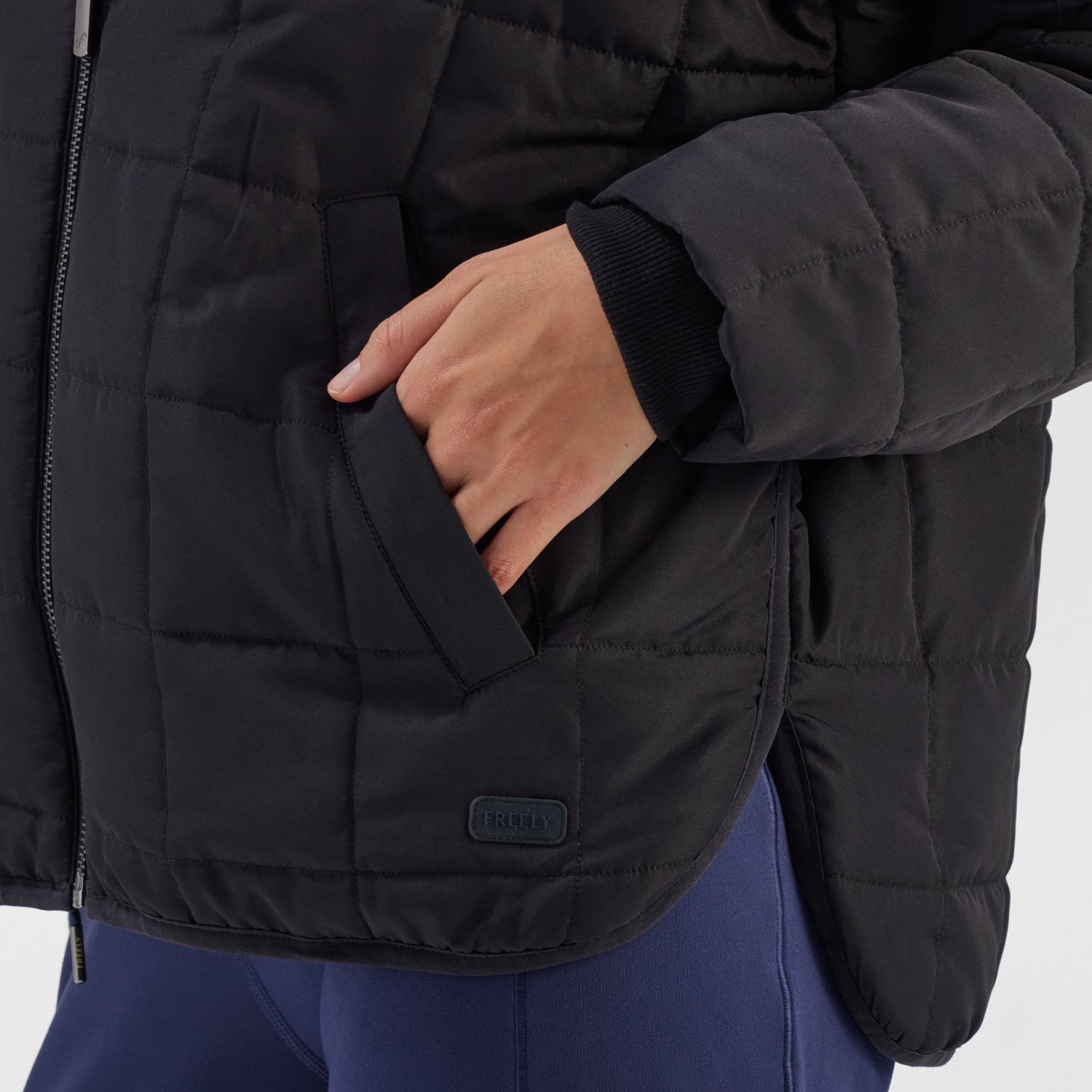 Freely Women's Cassie Puffer Jacket - view number 4