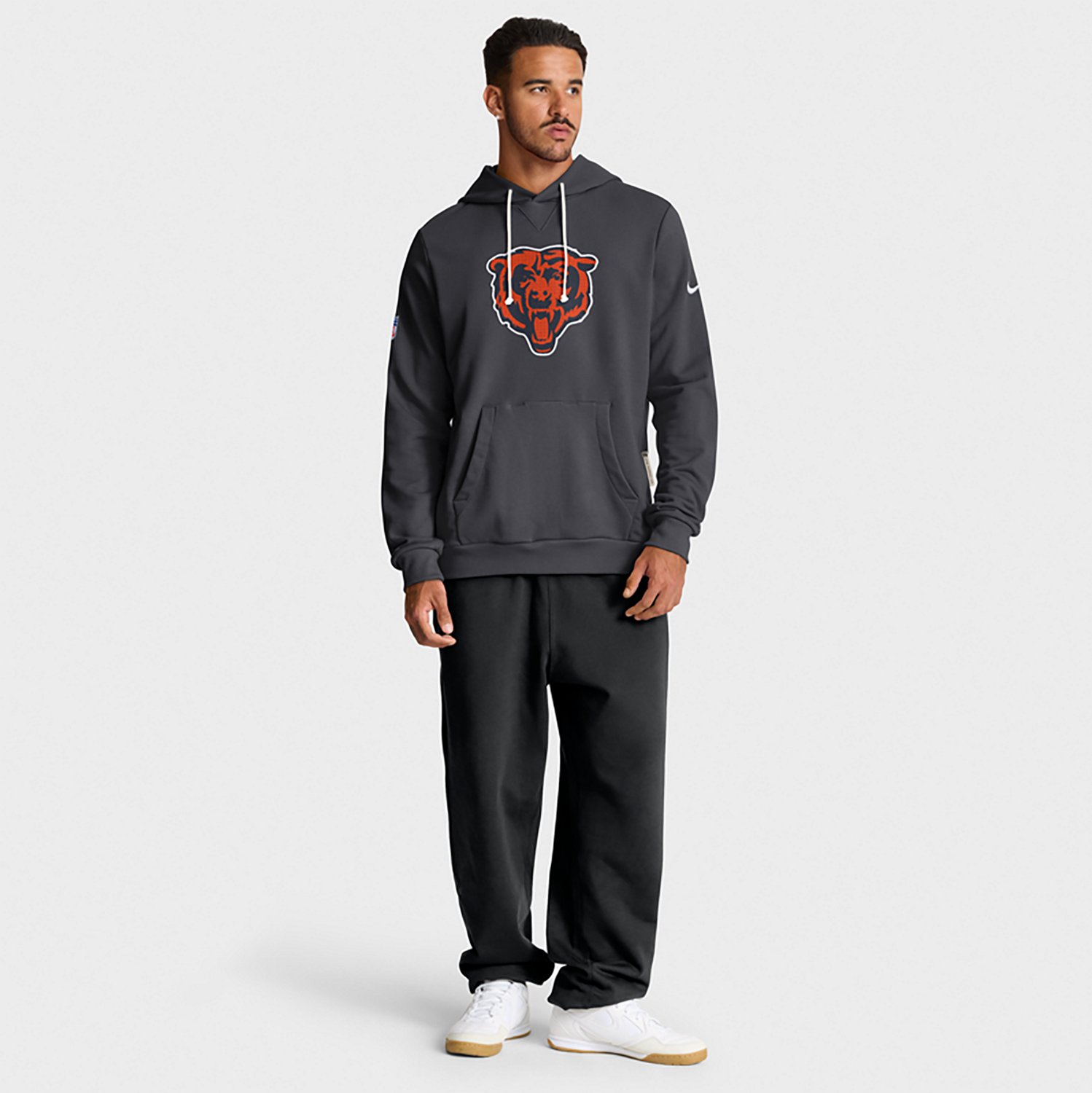 Nike Men's Chicago Bears Sideline Pullover Long Sleeve Hoodie