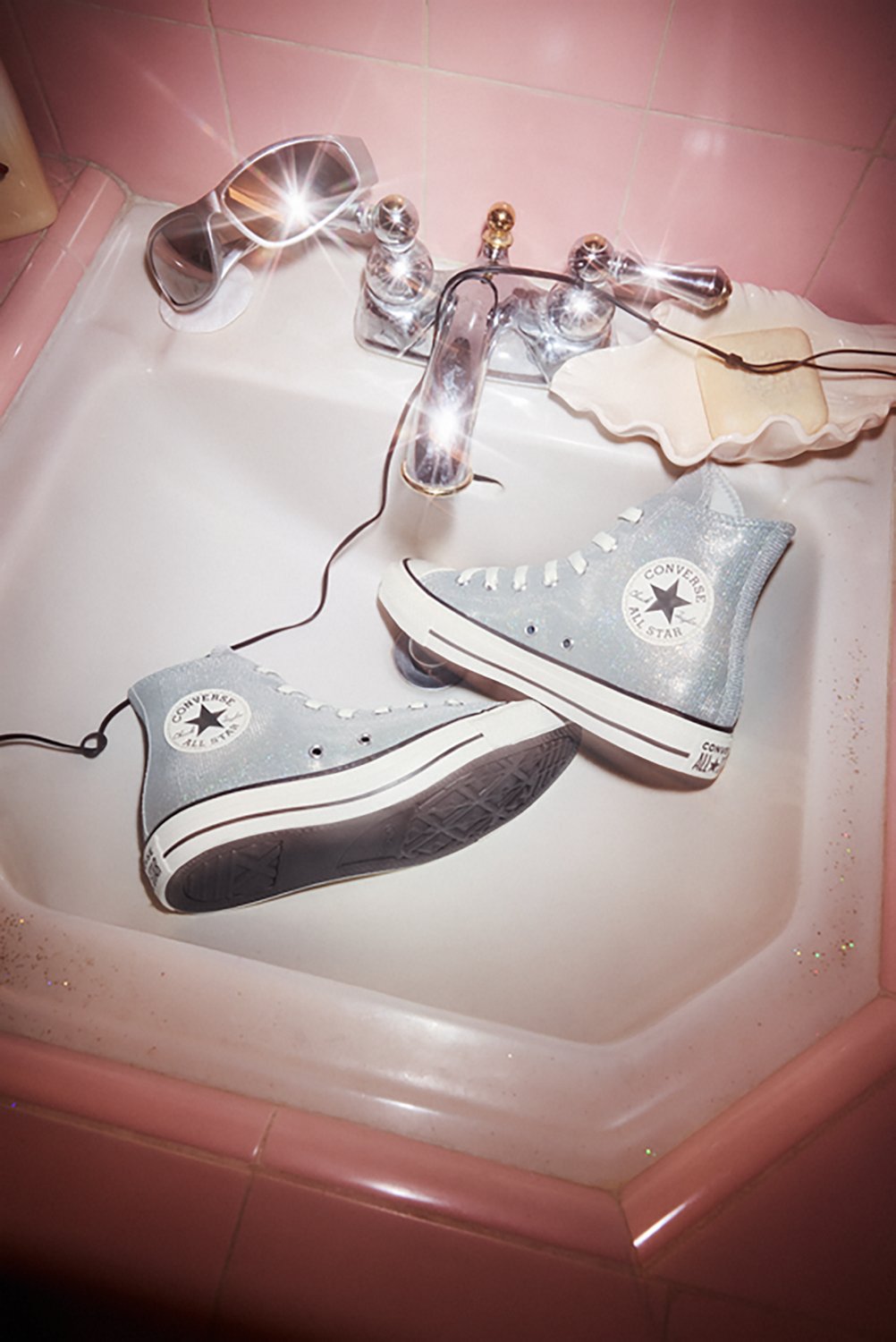 Converse Women's Chuck Taylor All Star Hi Shine Shoes - view number 7