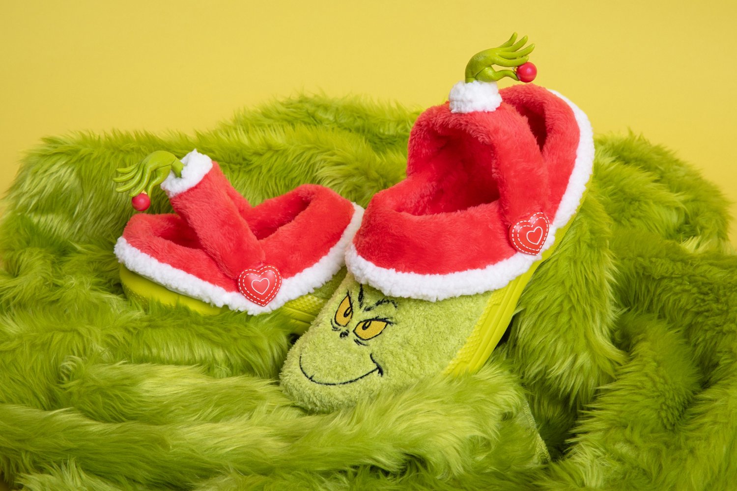 Crocs Classic Kids The Grinch Lined Clogs - view number 8