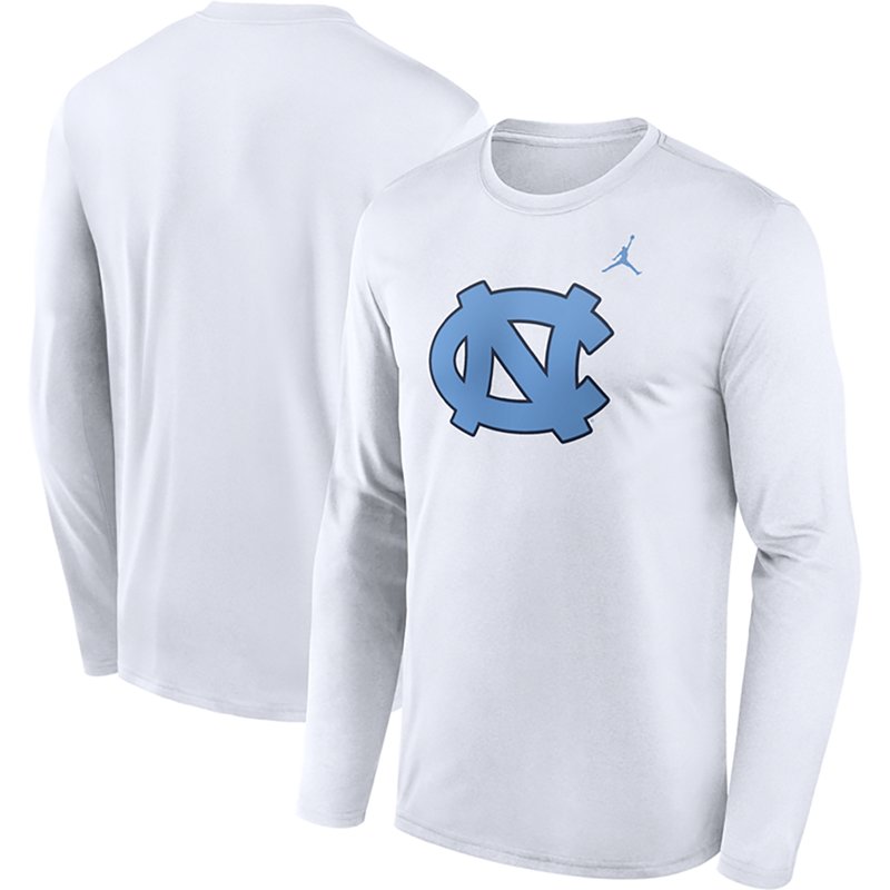 The Jordan Men's North Carolina Tar Heels Primary Logo Legend Long Sleeve T-shirt is made of cotton and has ribbed details.