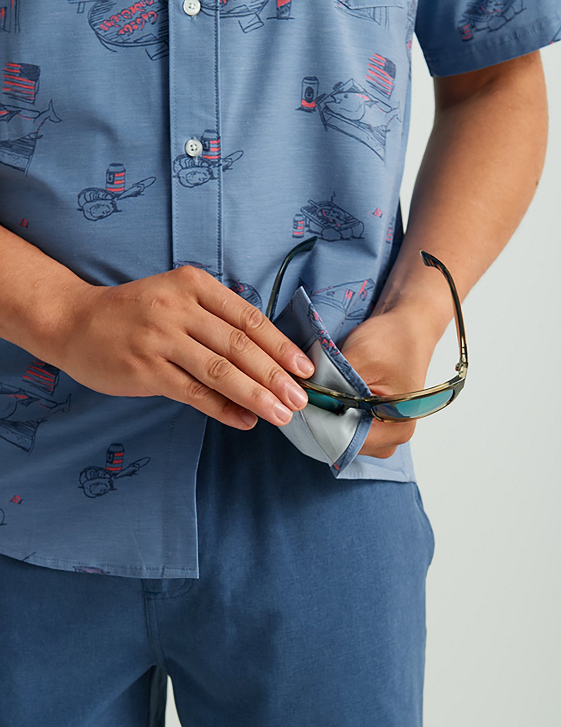 Huk Men's Americookin Kona Short Sleeve Button Down Shirt - view number 4