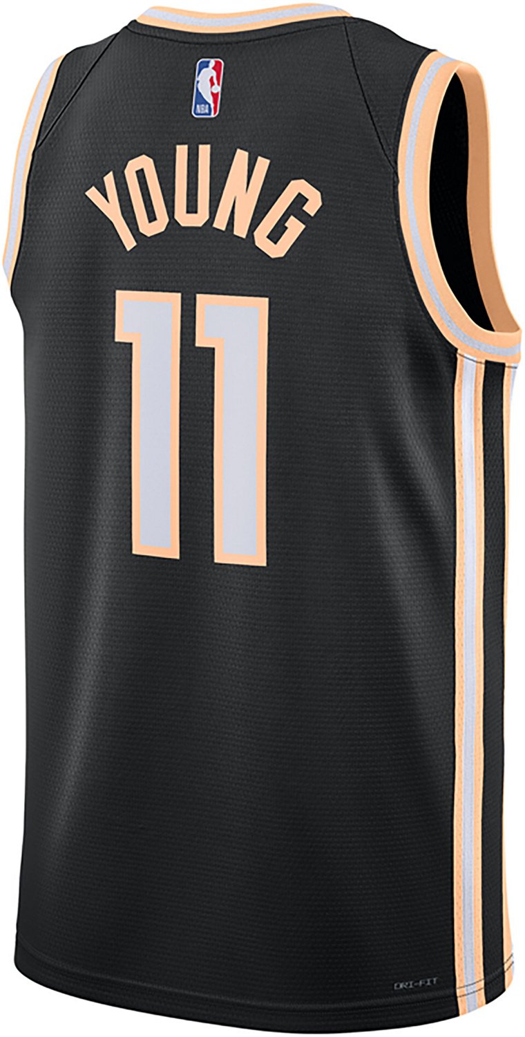 Nike Men's Atlanta Hawks 2025 City Edition Trae Young Swingman Jersey - view number 2