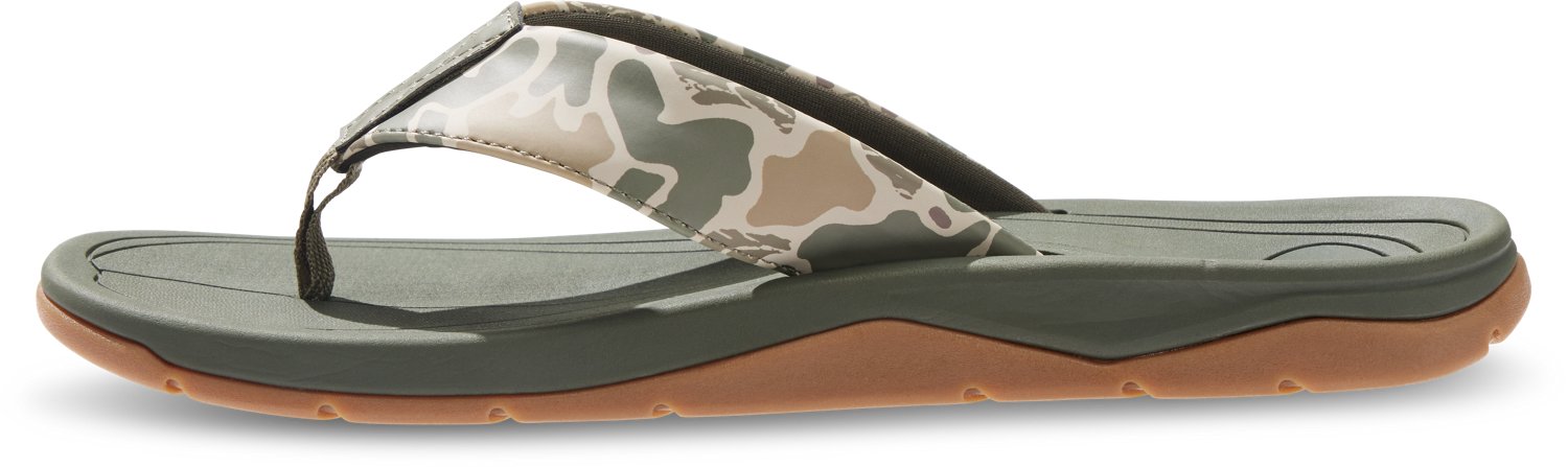 Magellan Outdoors Men’s Camo Comfort Flip-Flops - view number 2