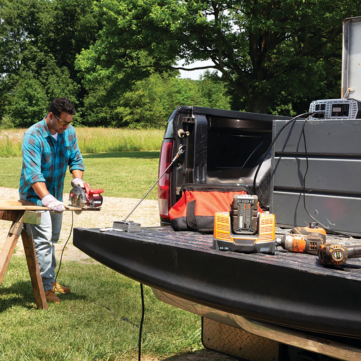 Cobra PRO 3000 Watt Power Inverter                                                                                               - view number 7