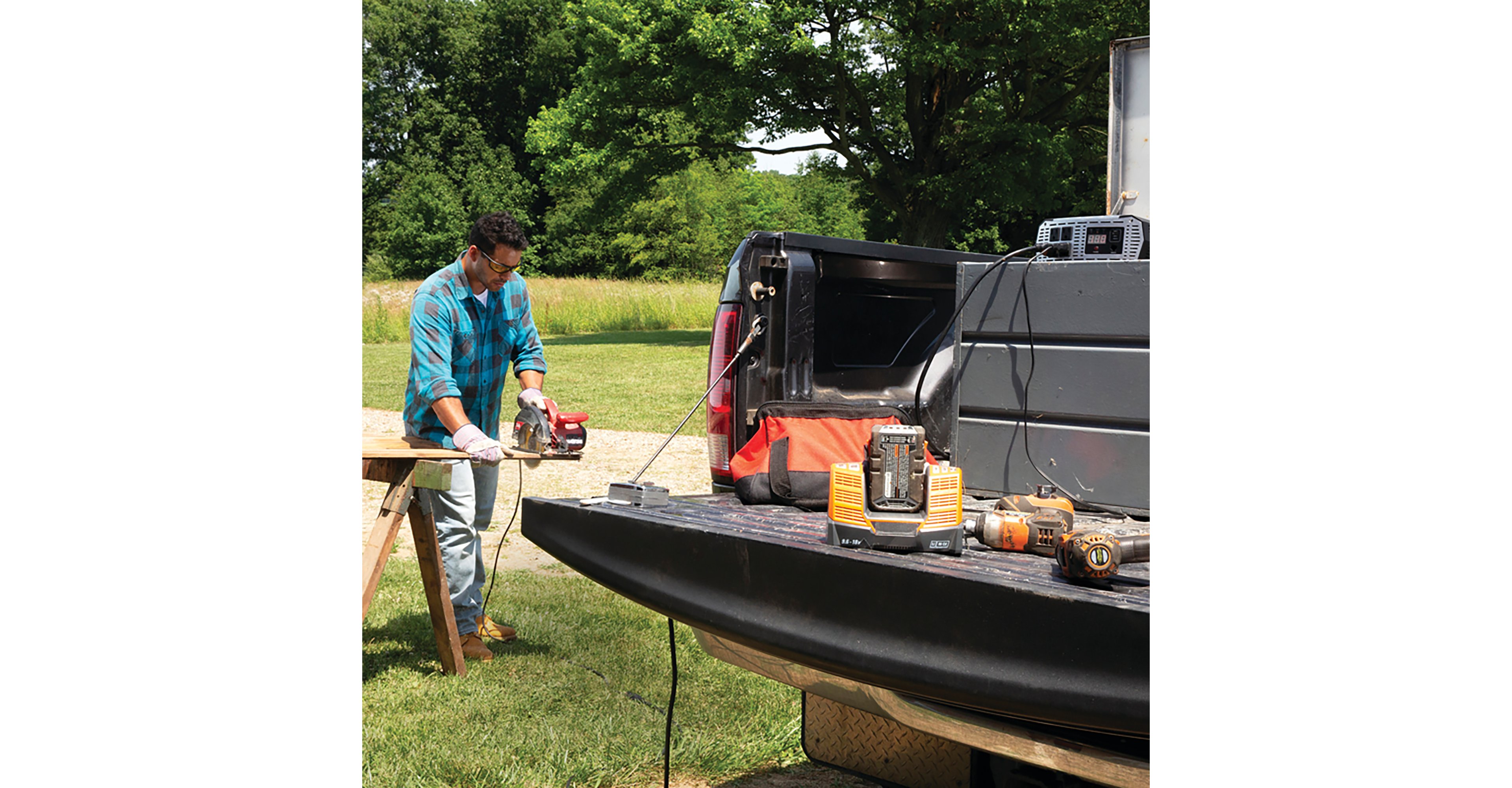 Cobra PRO 3000 Watt Power Inverter