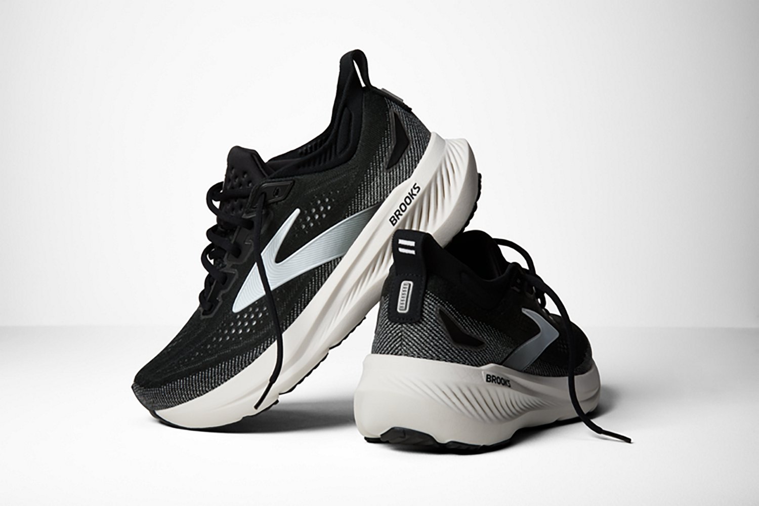 Brooks Men's Glycerin 23 Running Shoes - view number 6