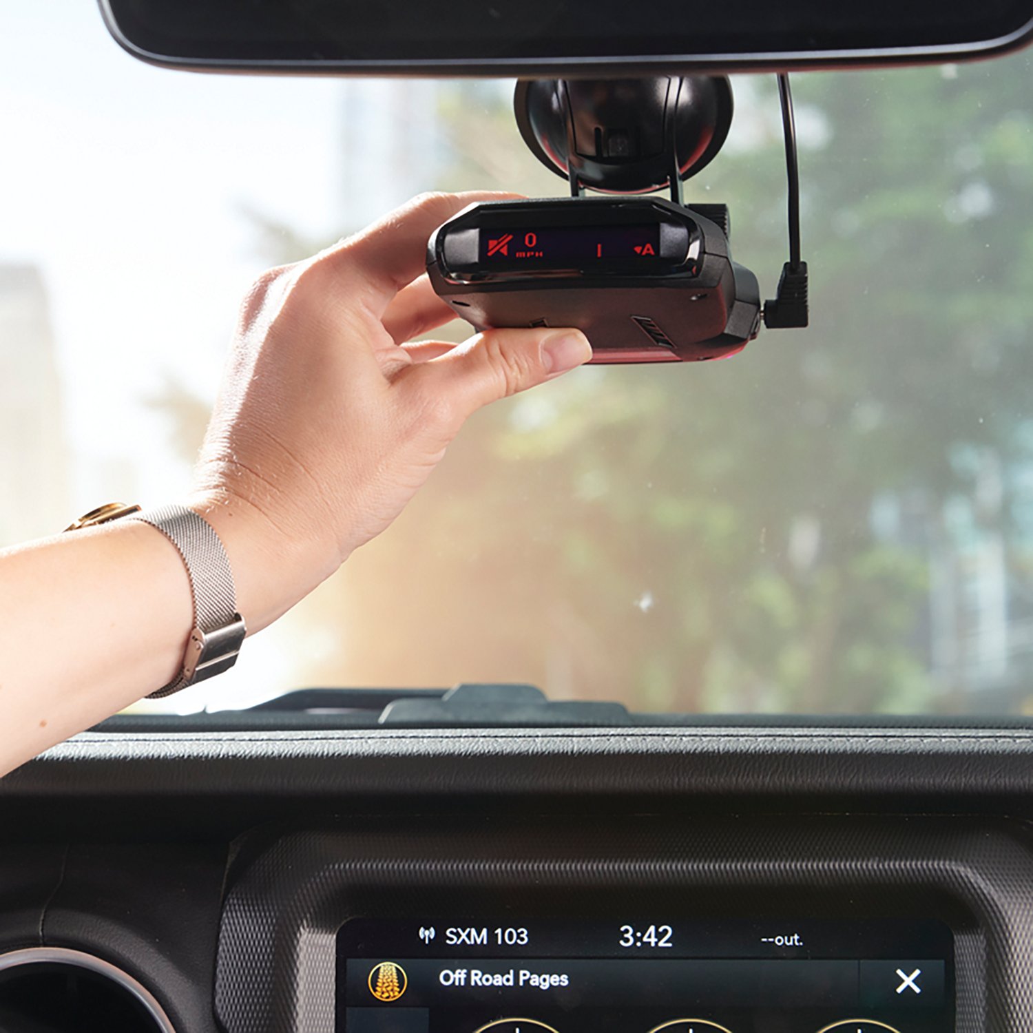 Cobra 700i Radar Premium Radar Detector - view number 4