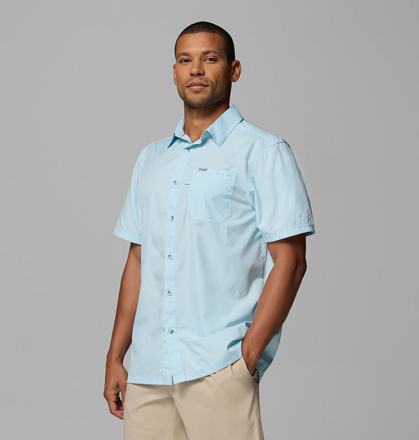Columbia Sportswear Men's Slack Tide Camp Button Down Shirt