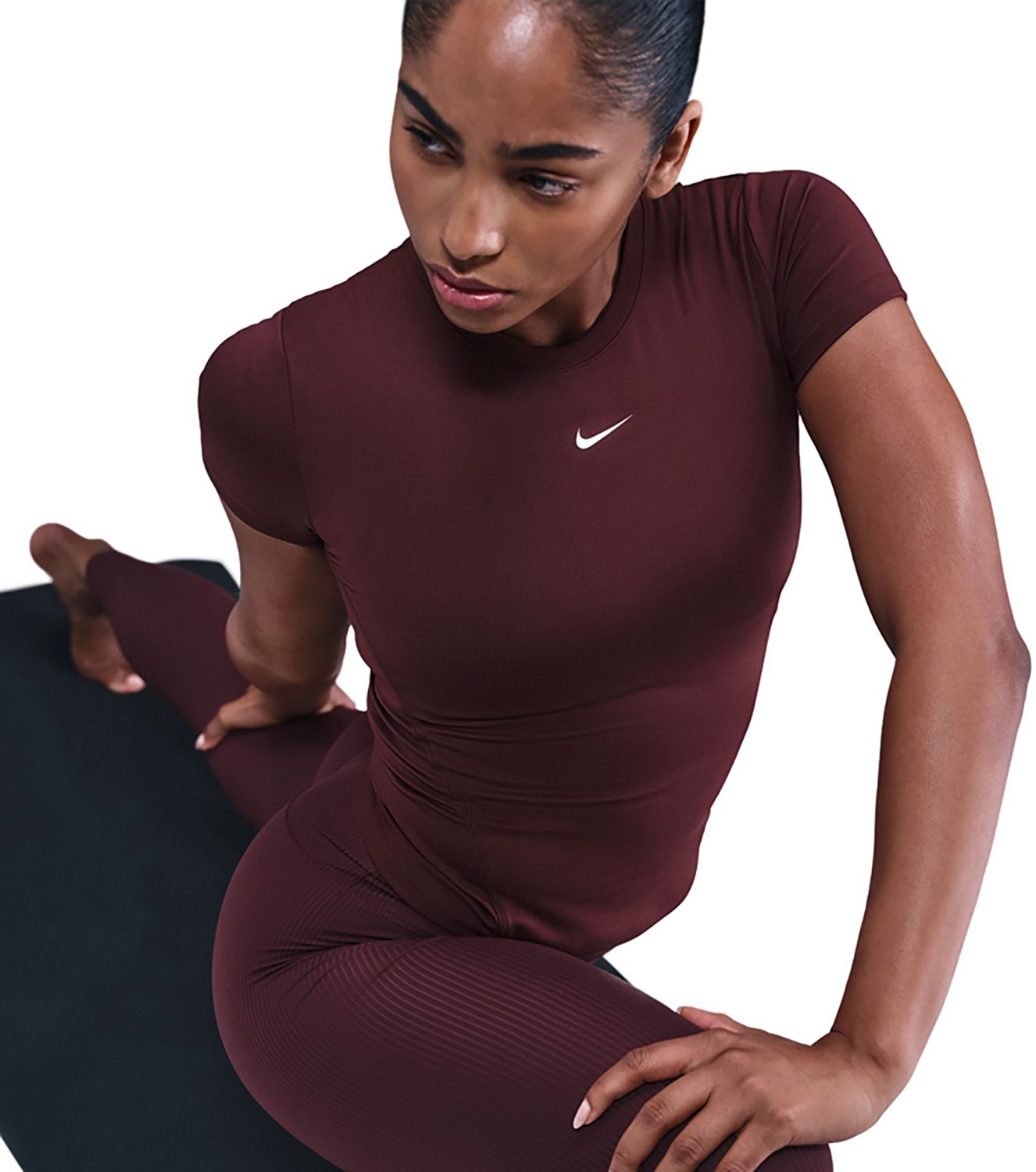 Nike Women's One Fitted T-shirt - view number 4