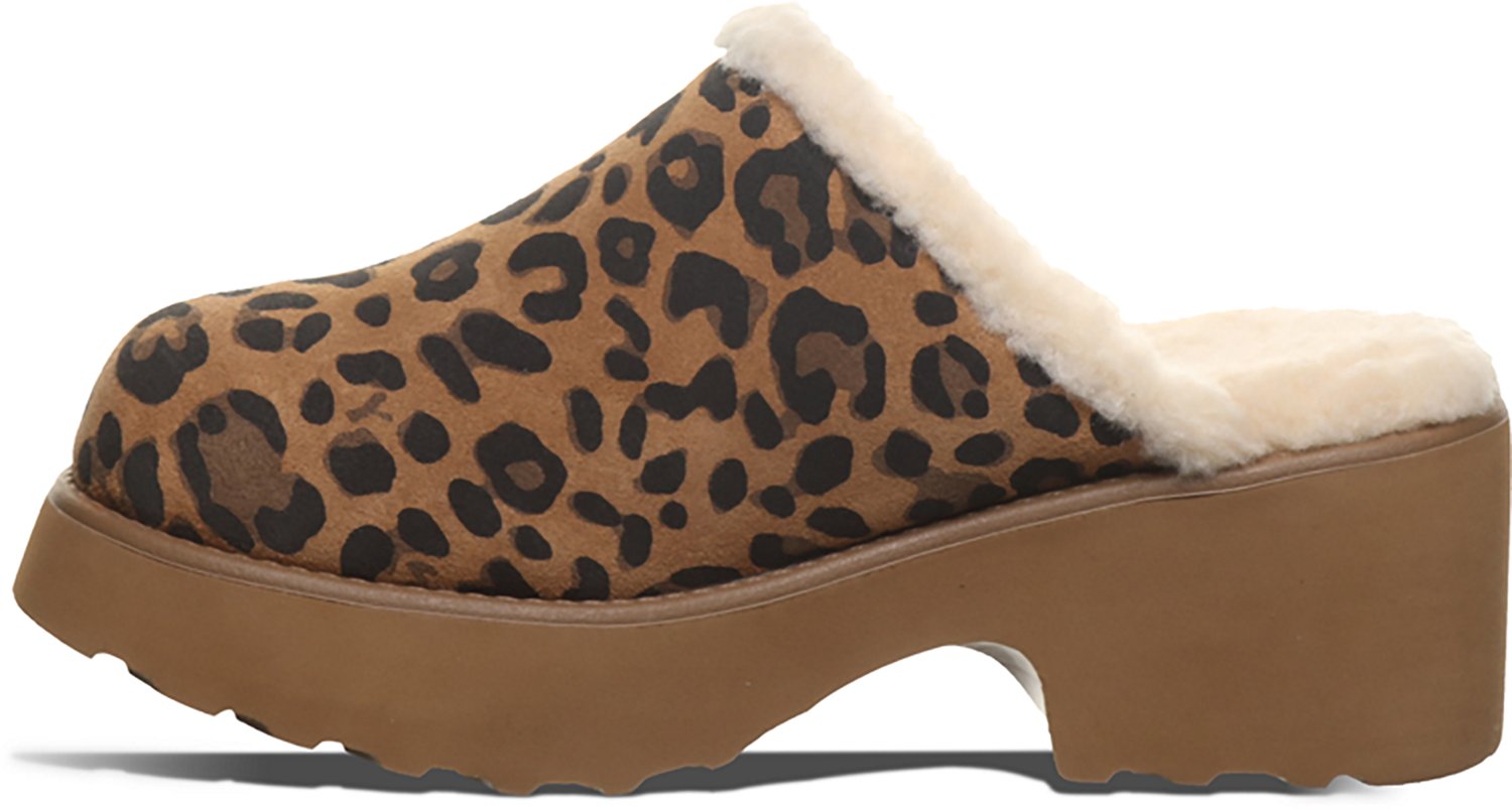 Bearpaw Women’s Marnie Clogs - view number 2