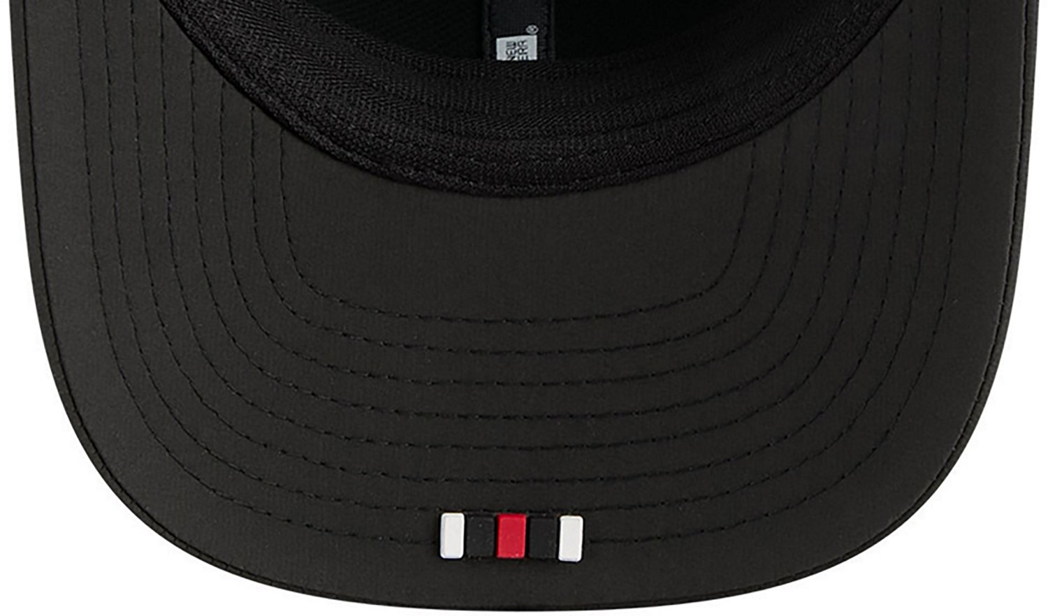 New Era Adults' Atlanta Falcons Sideline Quill Tech 9SEVENTY Trucker Cap - view number 7