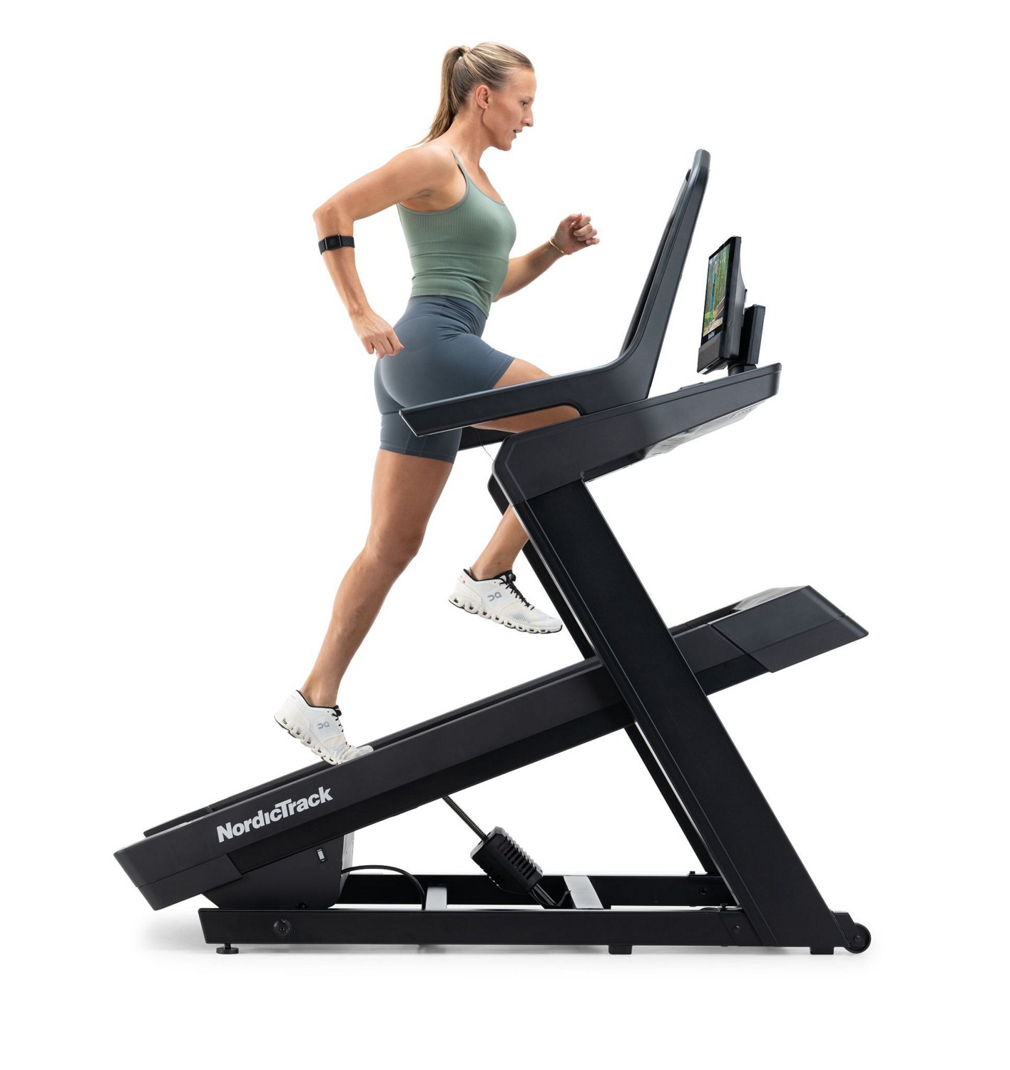 NordicTrack Elite X16i Treadmill  - view number 2
