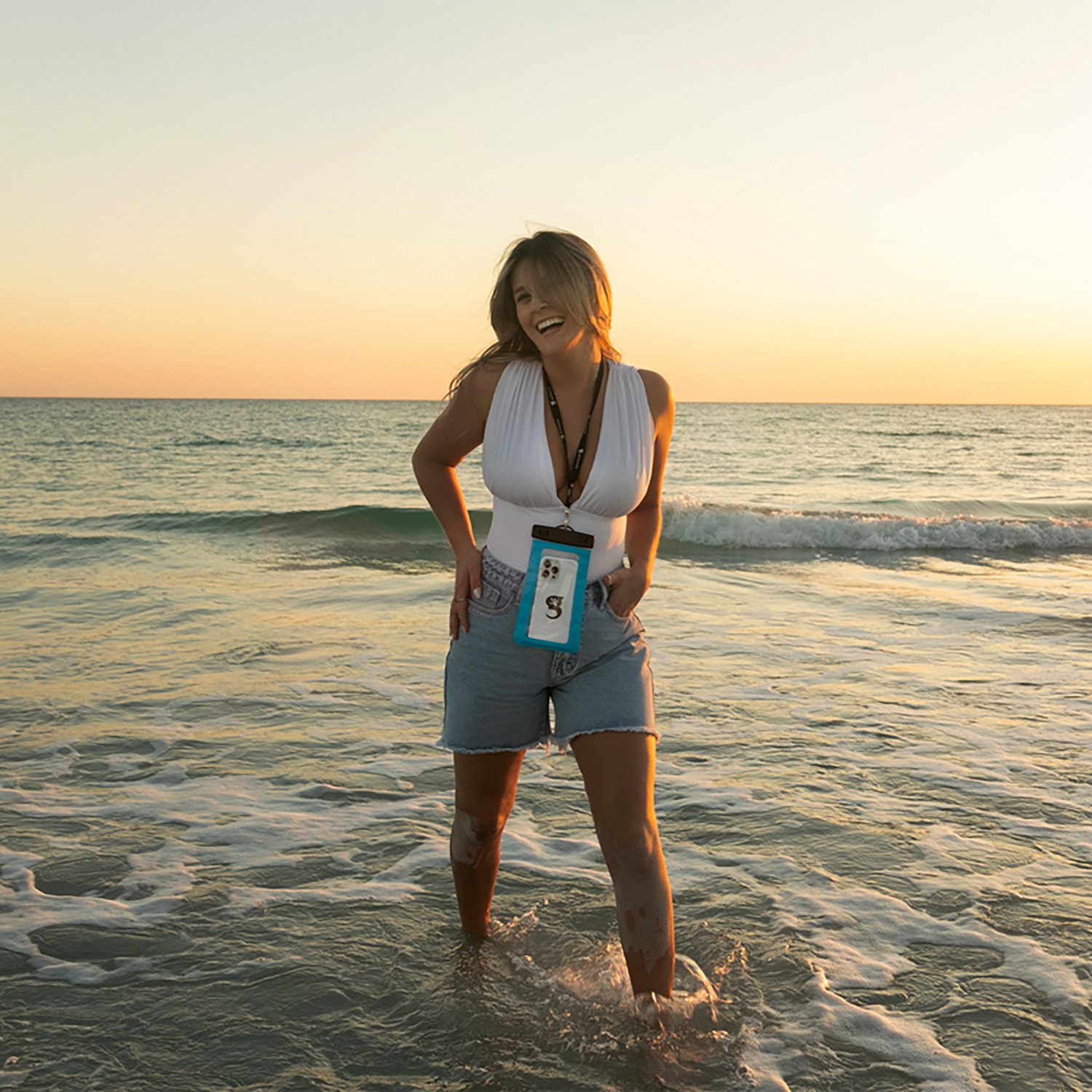 geckobrands Waterproof Large Phone Dry Bag - view number 3