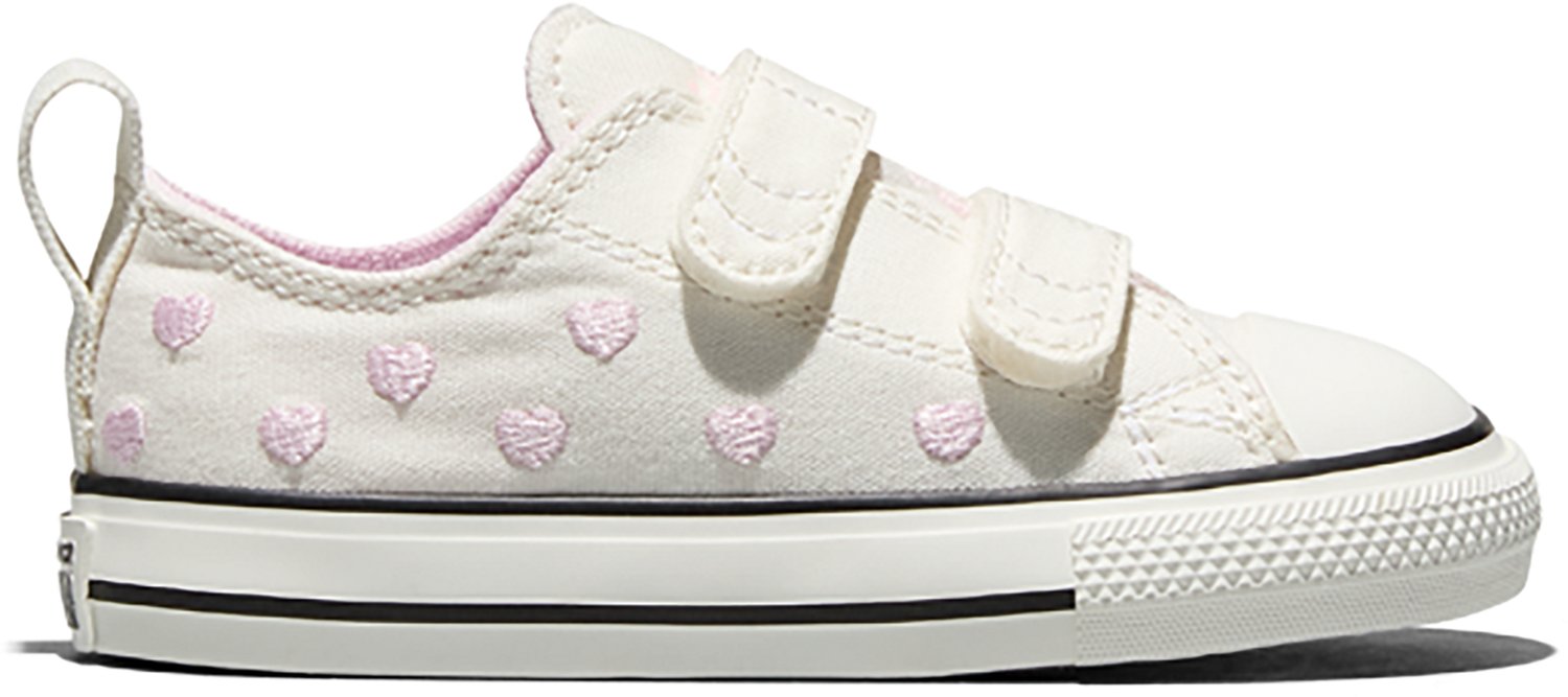 Converse Kids Chuck Taylor All Star 2V Hearts Toddler Shoes