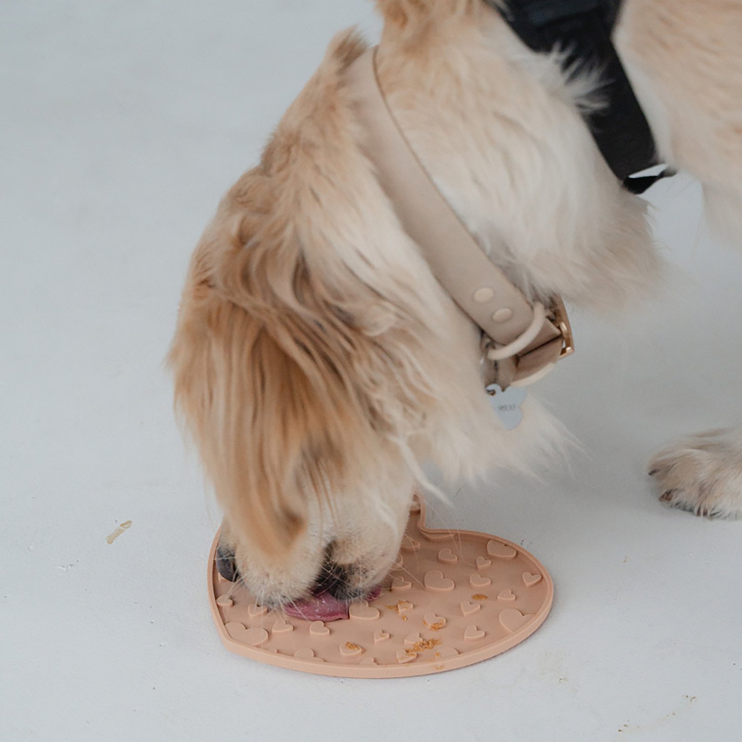 Dexypaws Heart Enrichment Lick Mat - view number 3