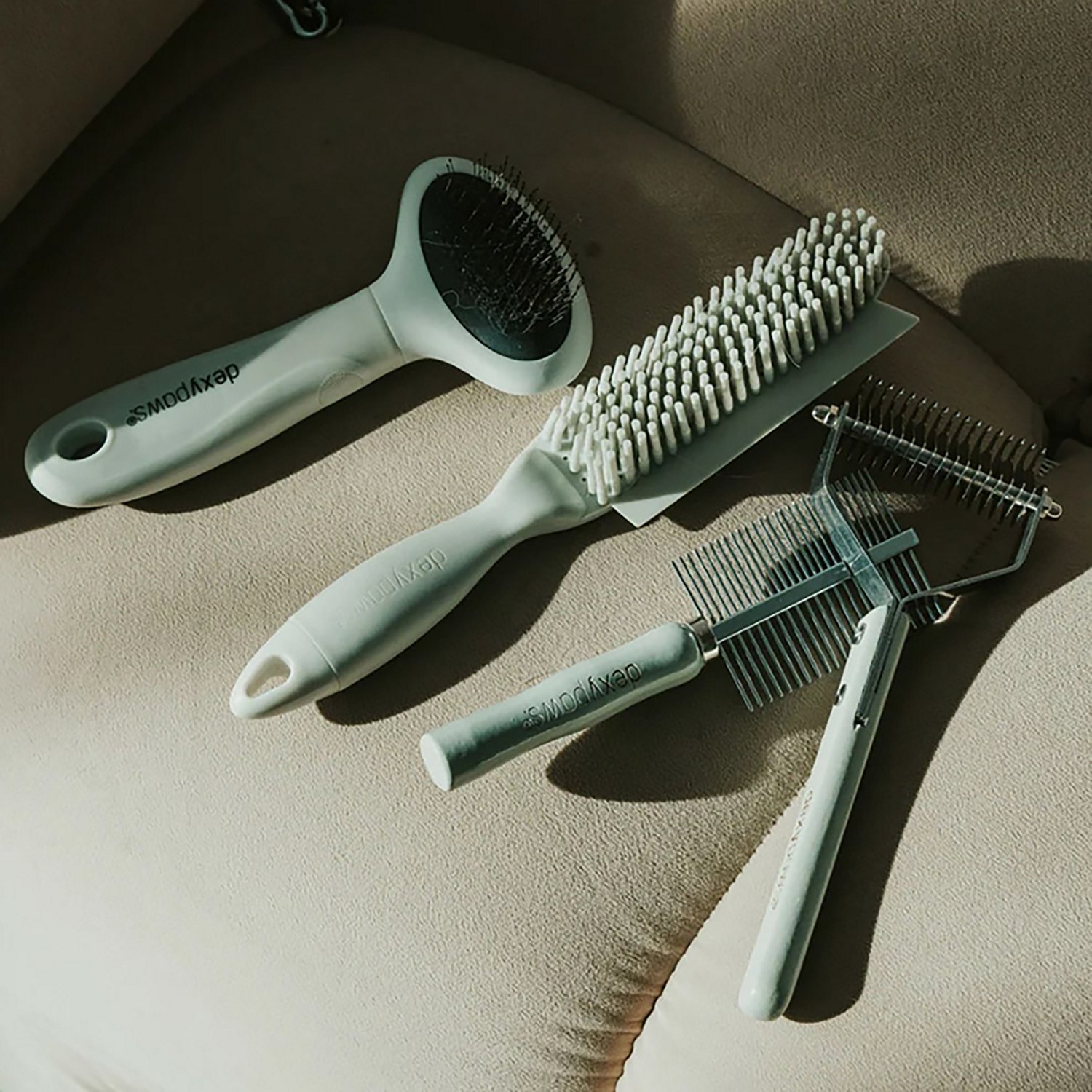 Dexypaws Double-Sided Deshedding Undercoat Brush - view number 4
