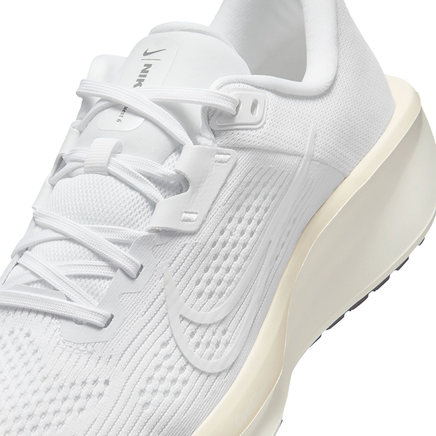 Nike Women's Quest 6 Running Shoes - view number 8