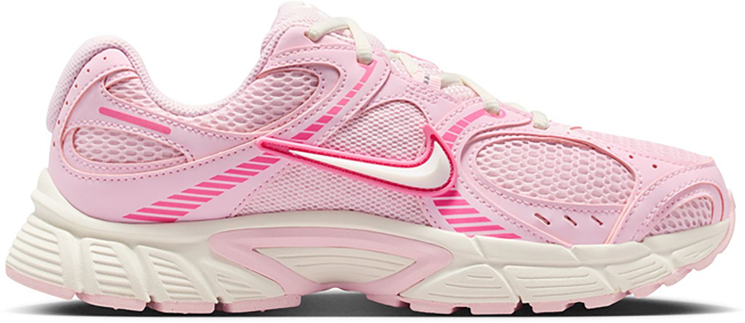 Nike Women's V5 Runner Shoes