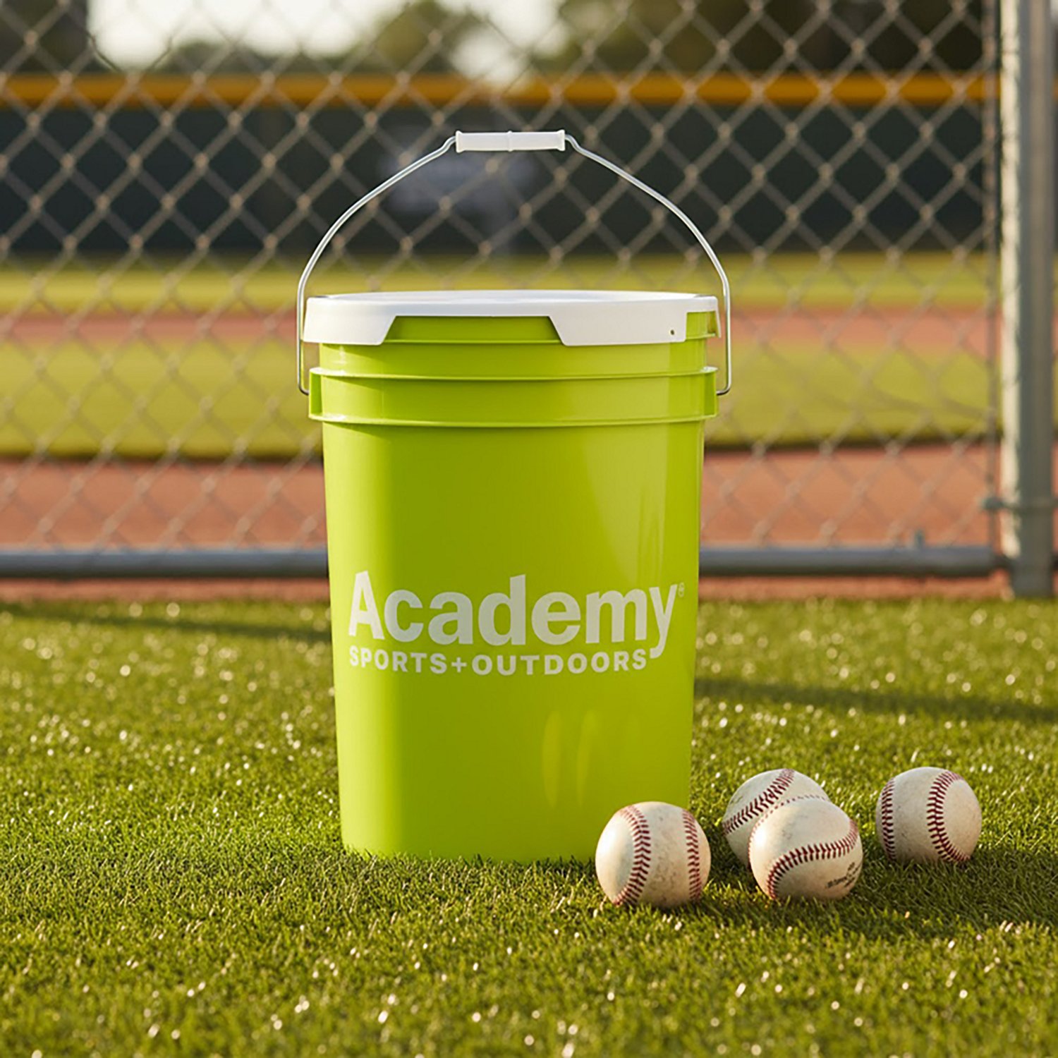 Academy Sports + Outdoors 6 gal Bucket and Lid                                                                                   - view number 2