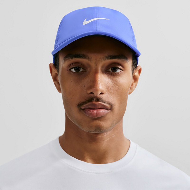 Nike Women's Dri-FIT Club Unstructured Featherlight Cap