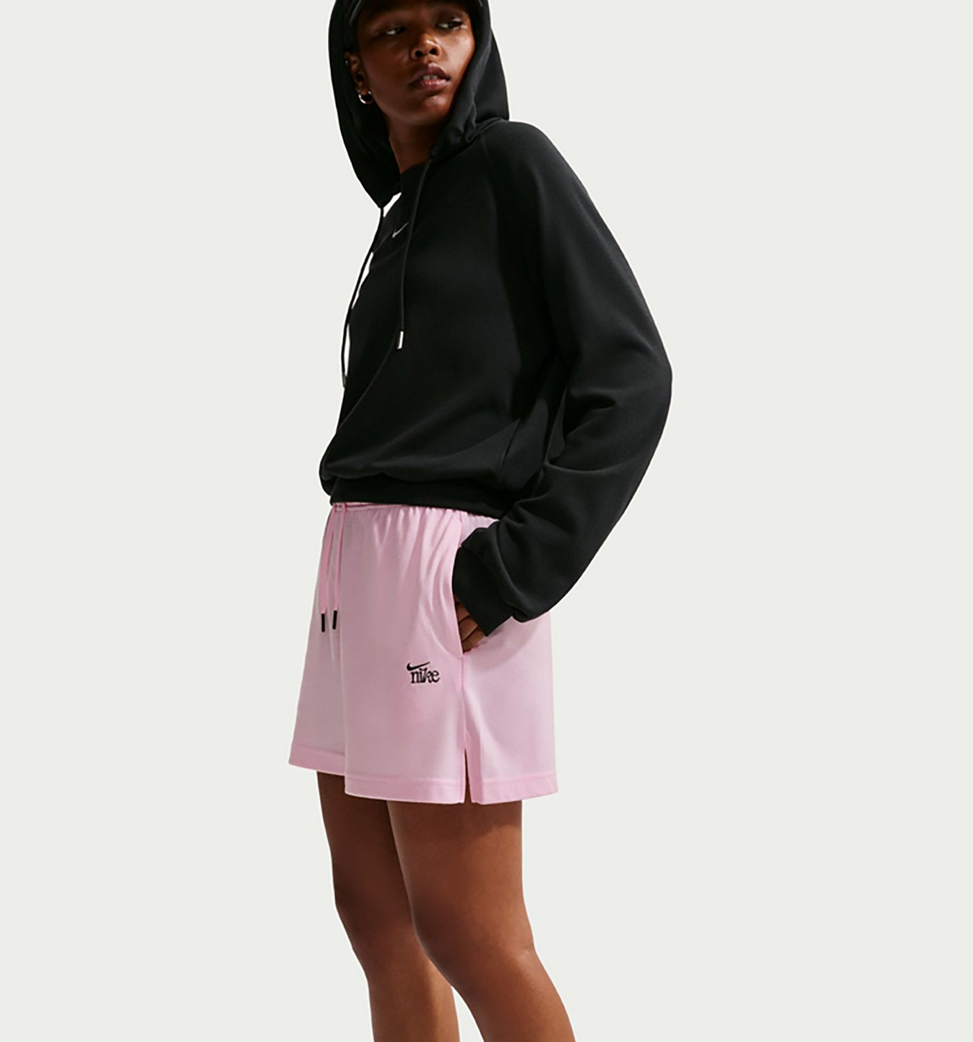 Nike Women's Nike Sportswear Chill Knit Lightweight Shorts 5 in. - view number 5