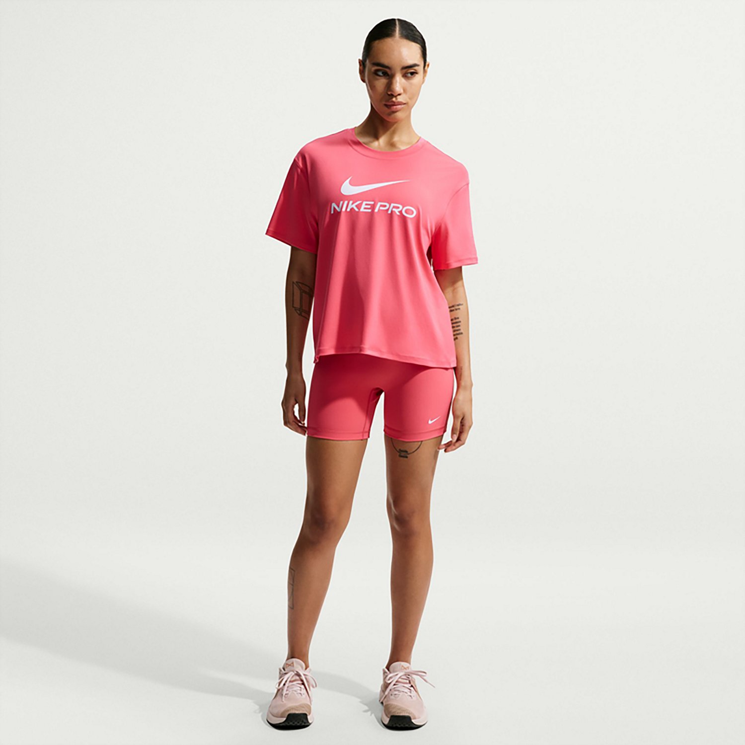 Nike Women's Nike Pro Dri-FIT Mid-Rise Biker Shorts 5 in. - view number 4