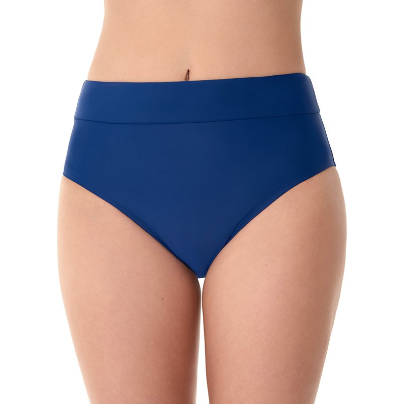 American Beach Wome…