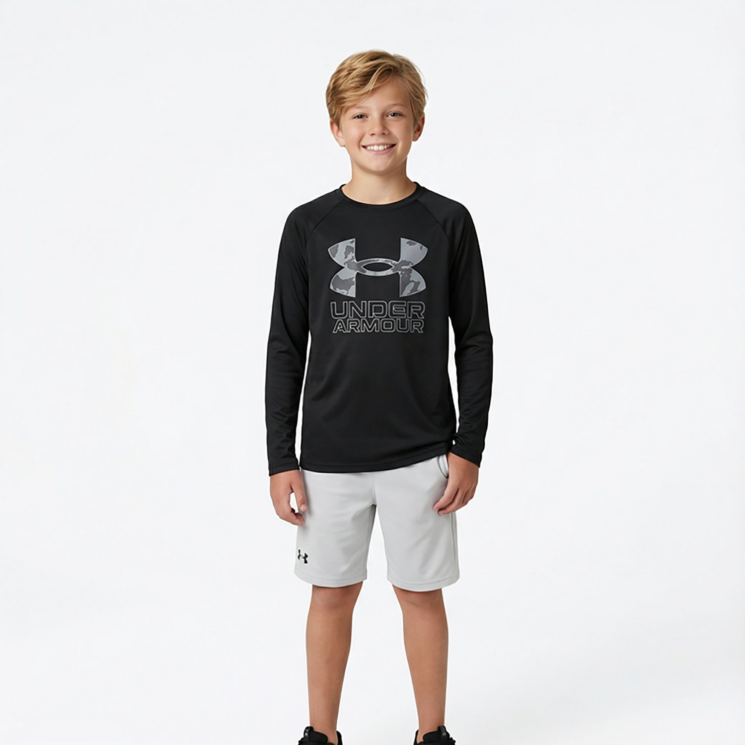 Under Armour Boys' Tech Hybrid Print Fill Long Sleeve T-shirt - view number 2
