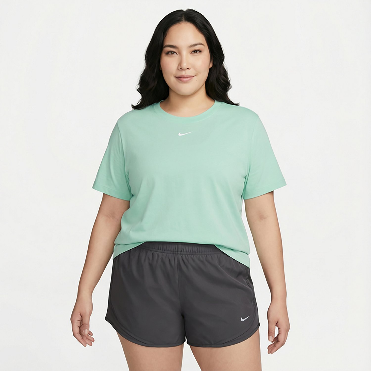 Nike Women's NSW Essential BF LBR Short Sleeve Shirt - view number 2
