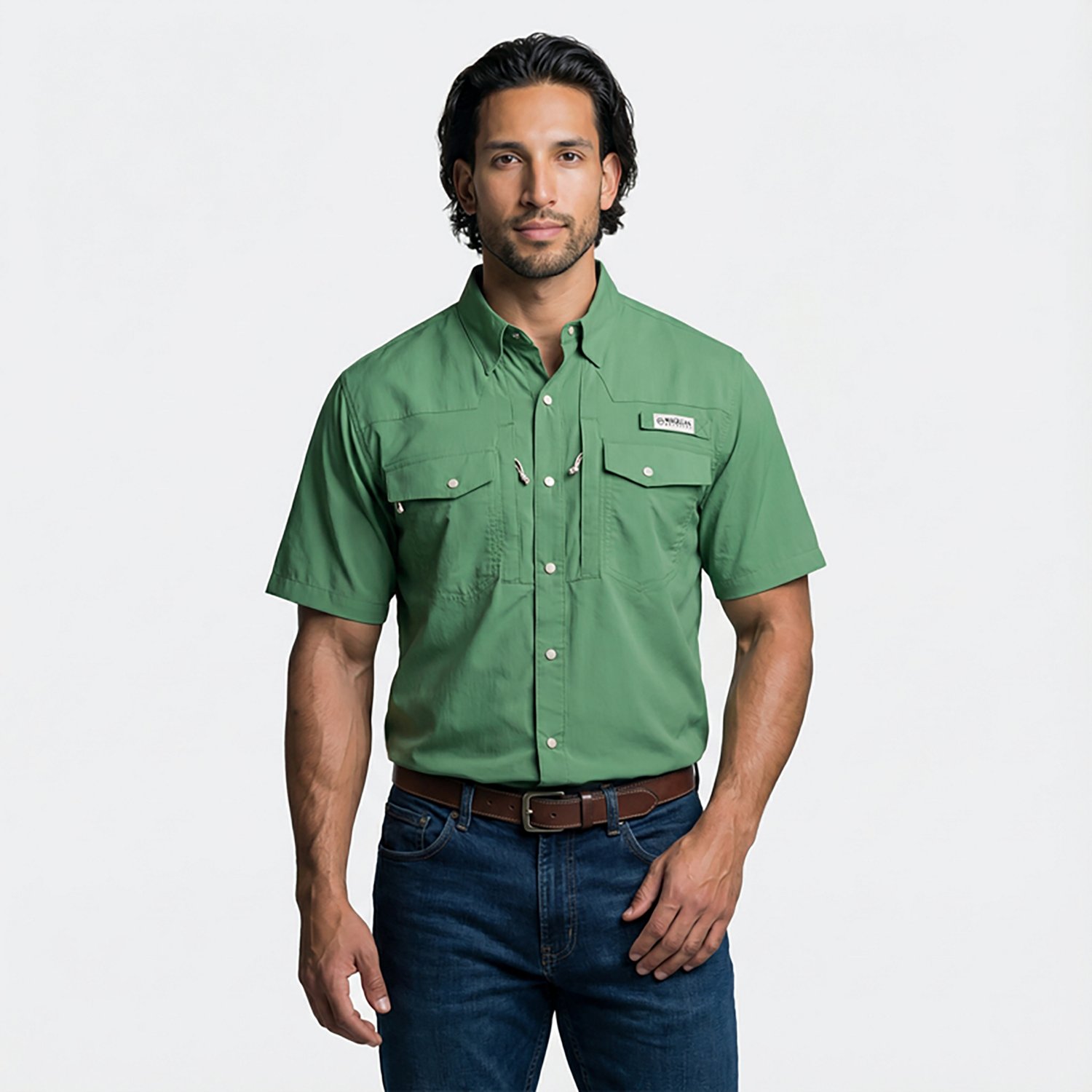 Magellan Men's Pecos River Solid Short Sleeve Shirt - view number 2