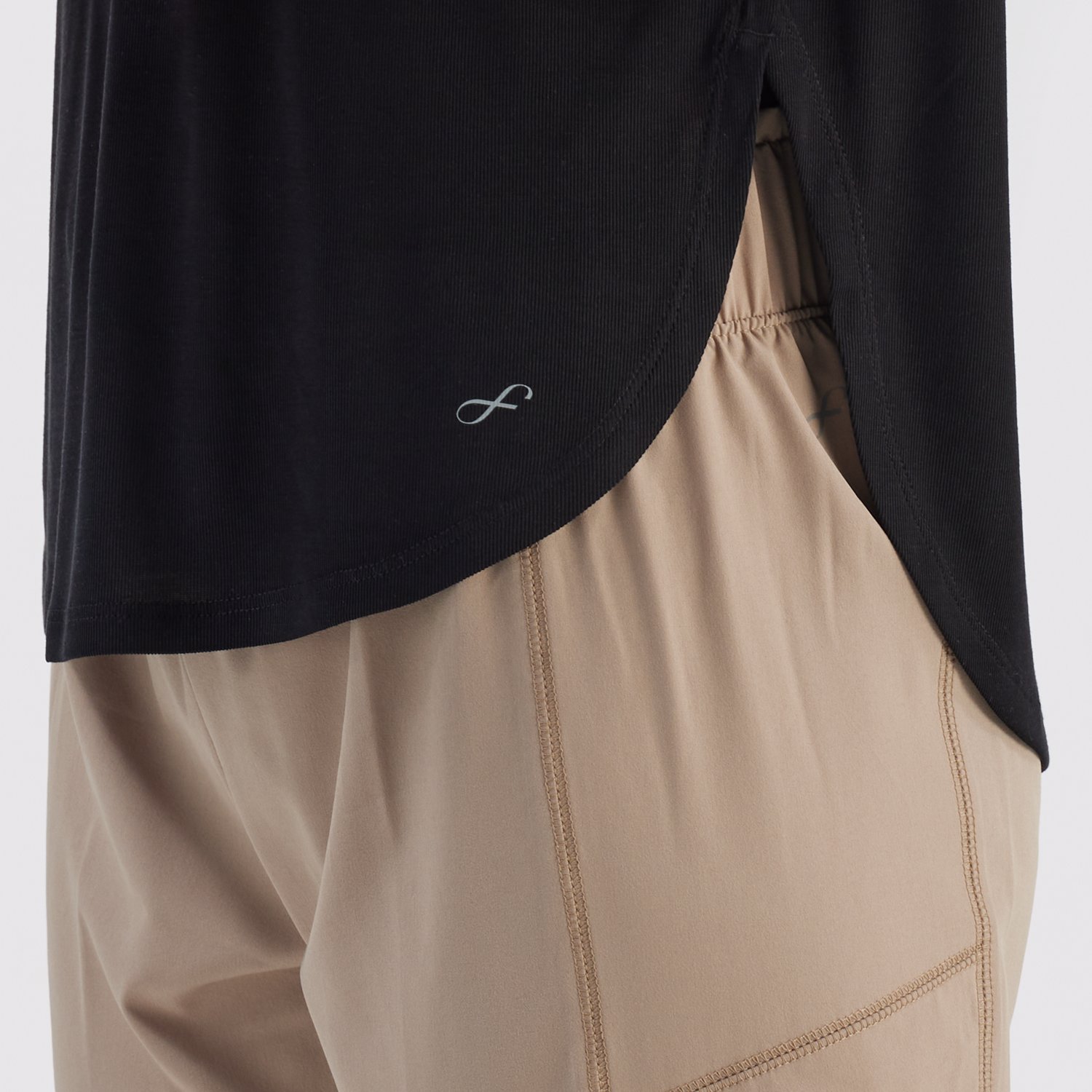 Freely Women's Daily V-Neck T-shirt - view number 4