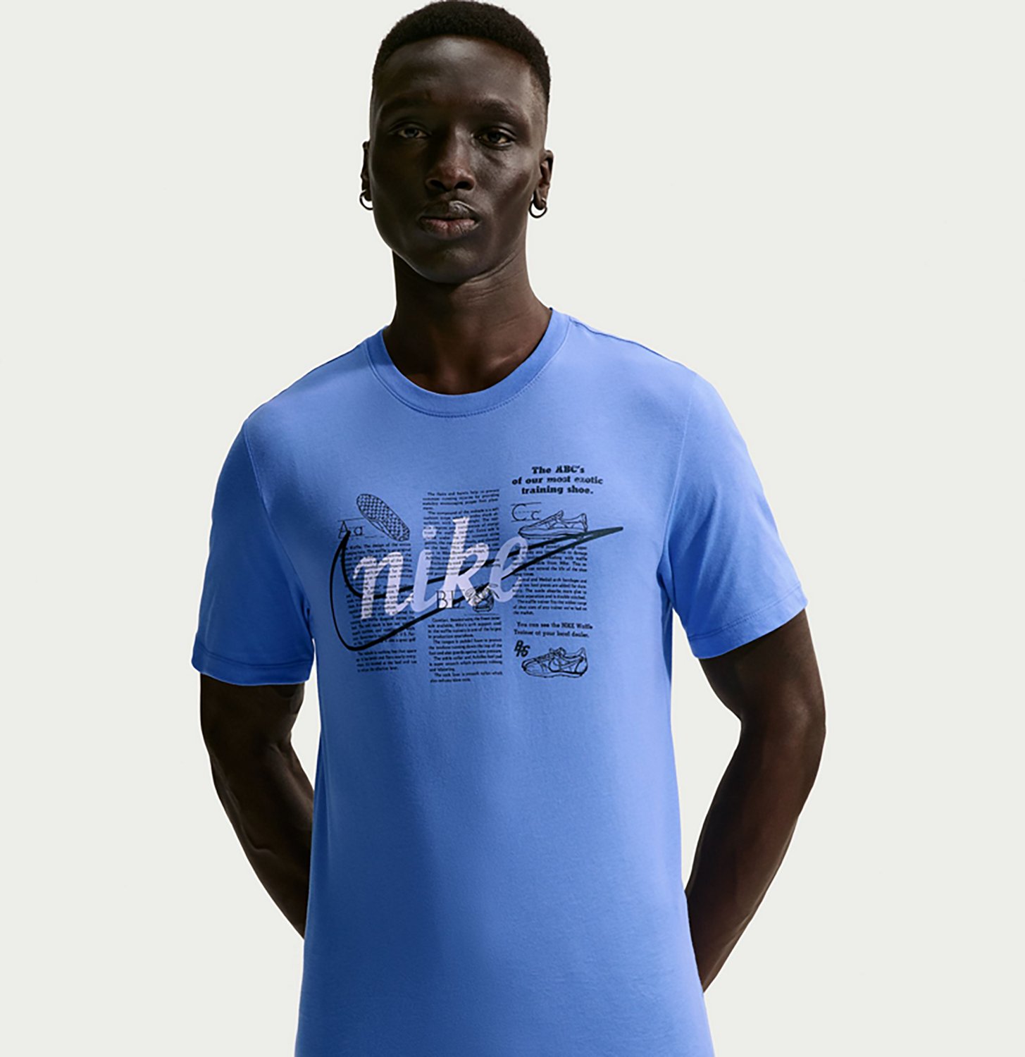 Nike Men's Sportswear Standard Celebrate Brand T-shirt