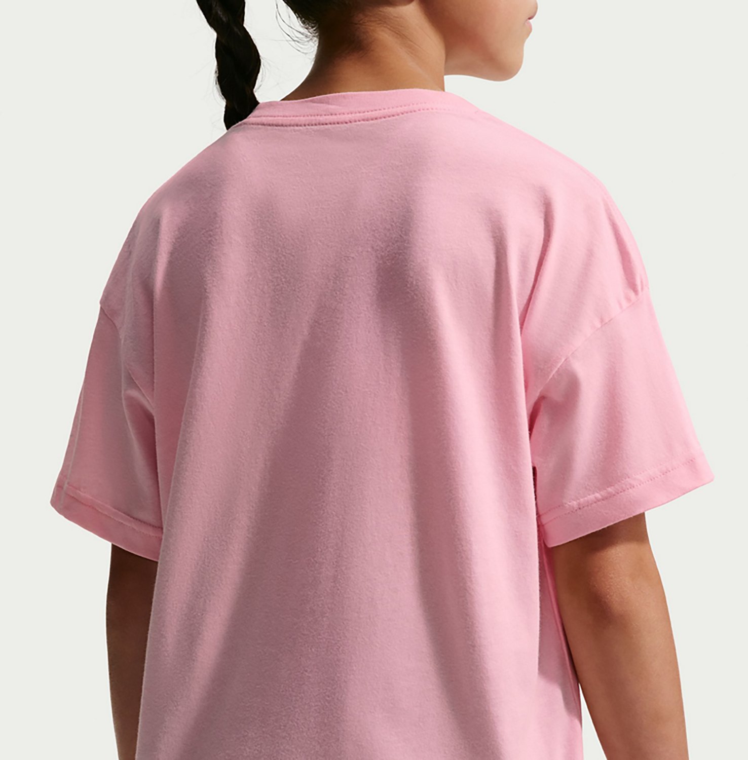Nike Girls' Sportswear Essential T-shirt