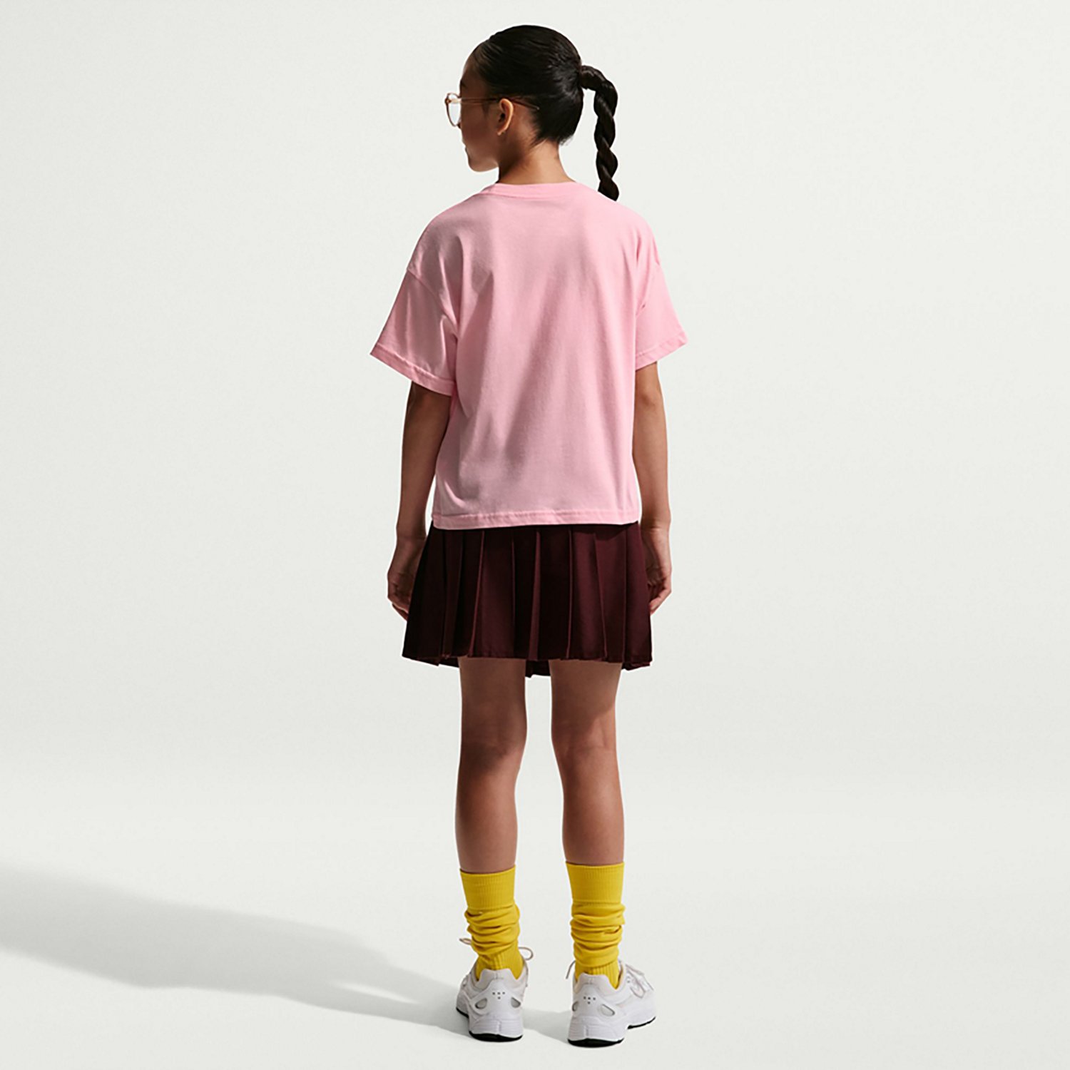 Nike Girls' Sportswear Essential T-shirt - view number 5
