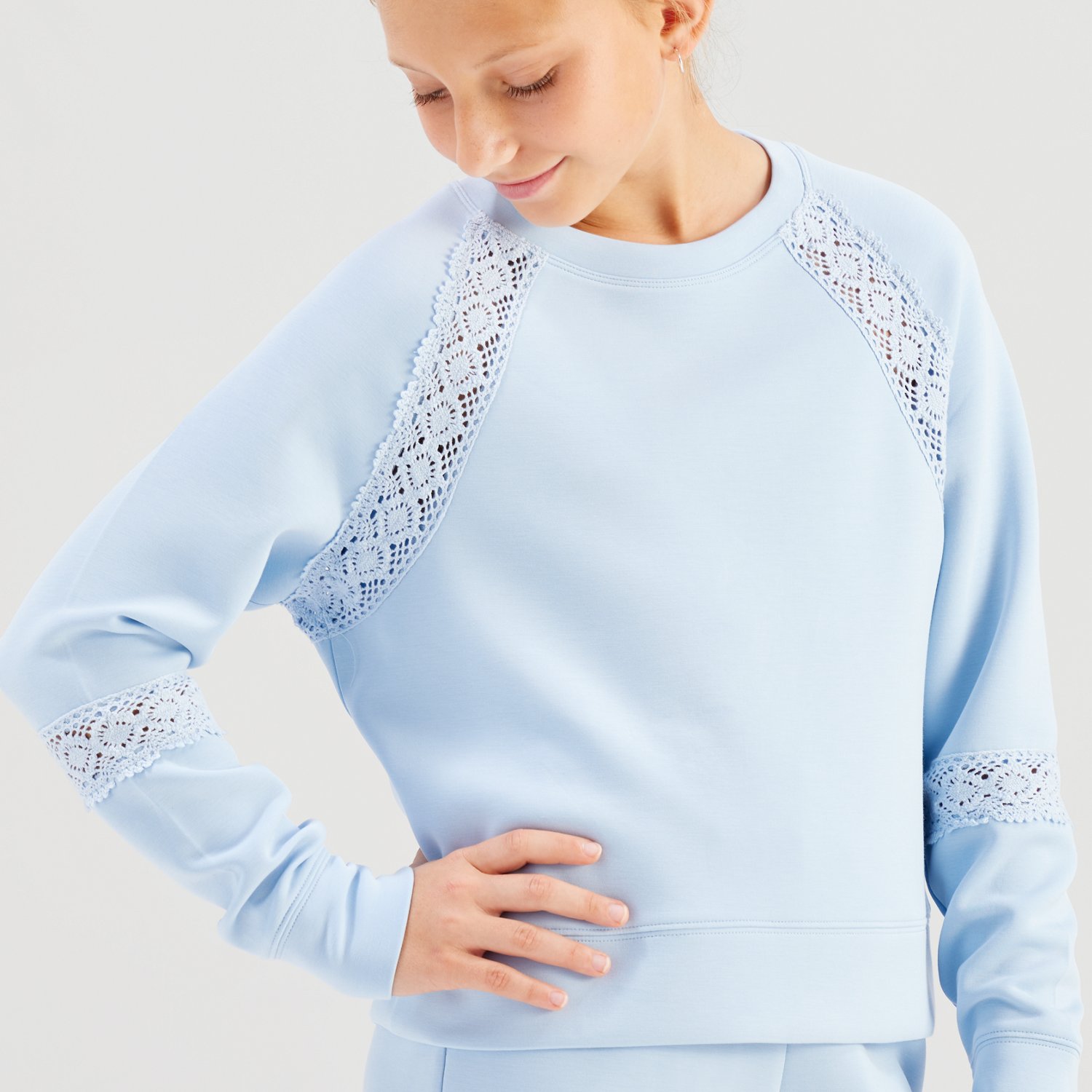 Freely Girls' Georgia Scuba Oversized Crew Sweatshirt - view number 4